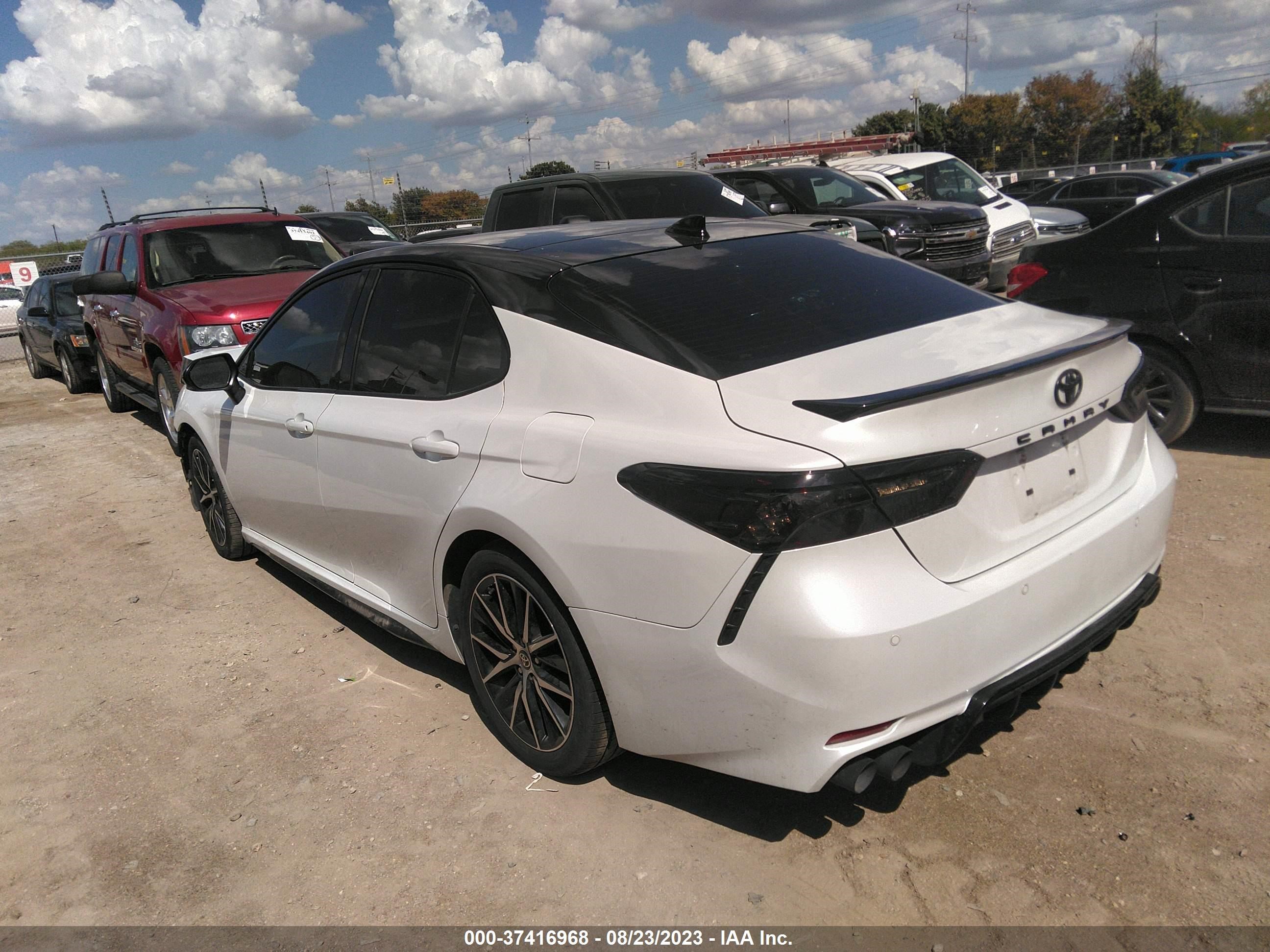 Photo 2 VIN: 4T1KZ1AK2MU055550 - TOYOTA CAMRY 