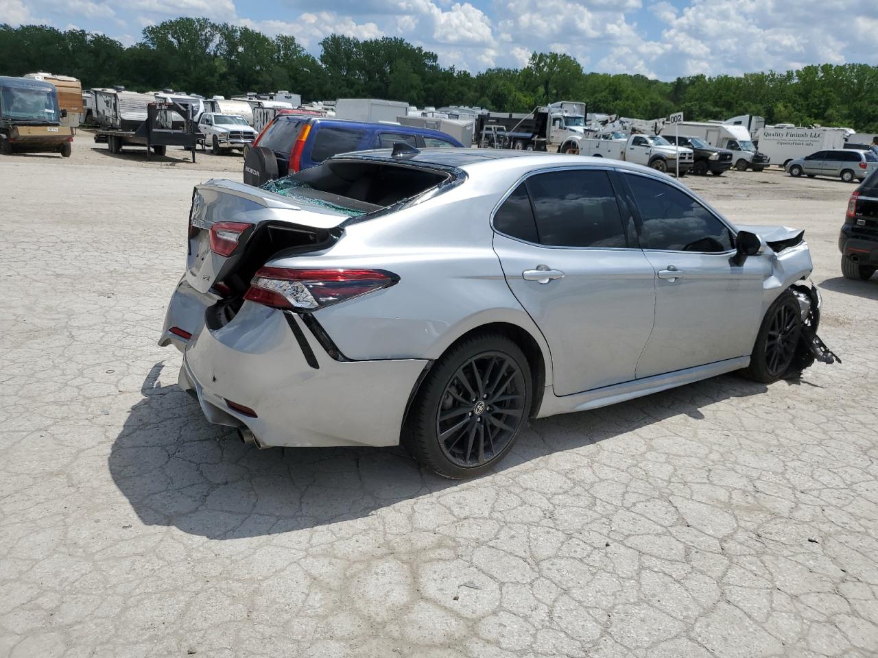 Photo 2 VIN: 4T1KZ1AK2NU063195 - TOYOTA CAMRY 