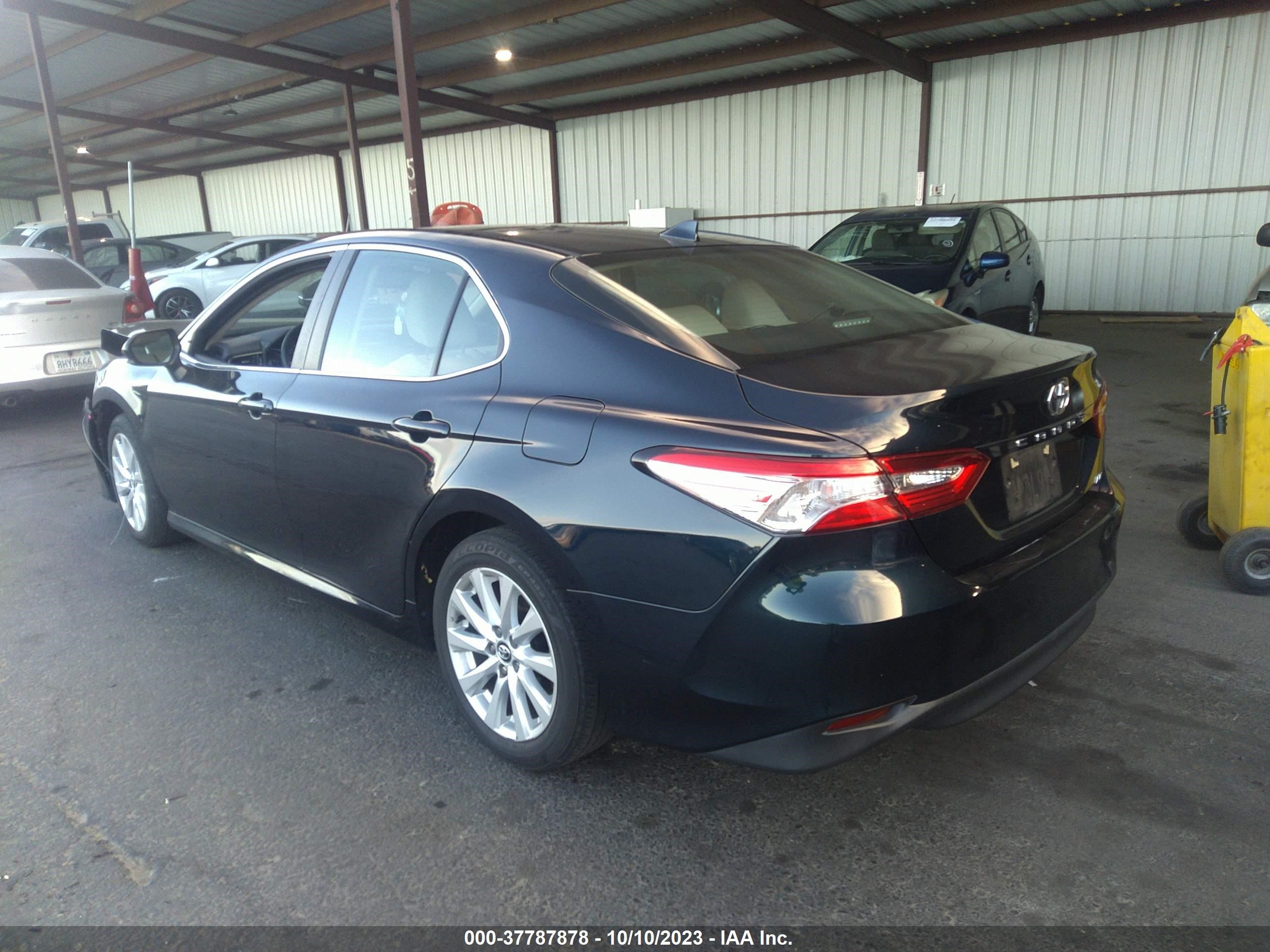 Photo 2 VIN: 4T1L11AK8LU875612 - TOYOTA CAMRY 