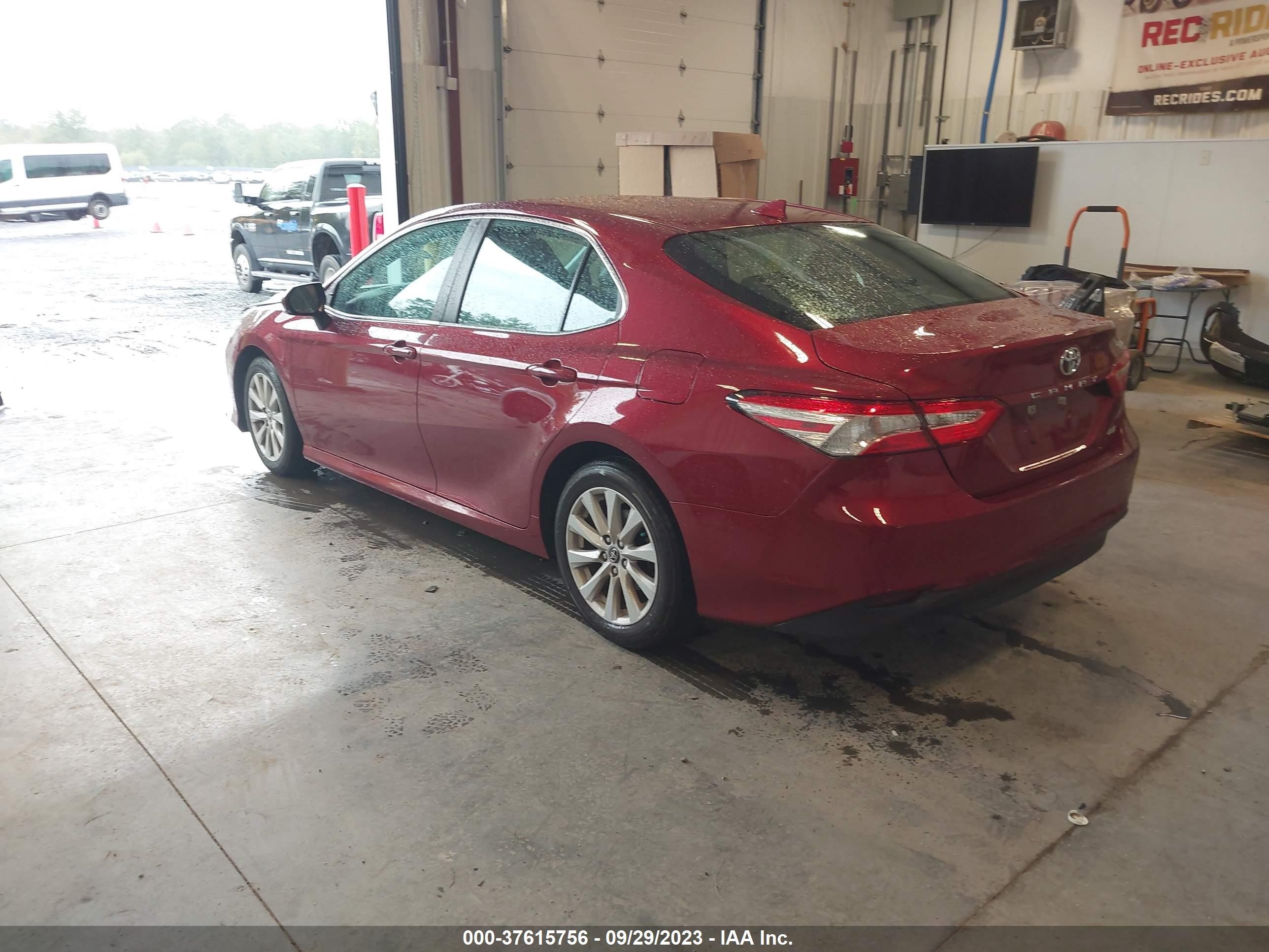 Photo 2 VIN: 4T1L11AKXLU893299 - TOYOTA CAMRY 