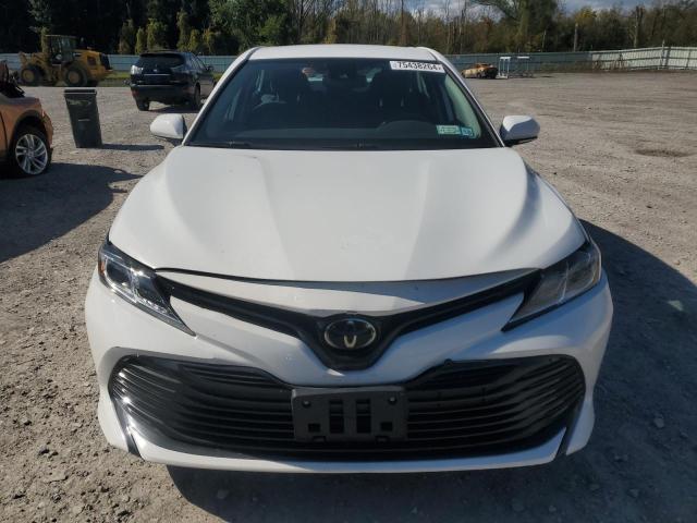 Photo 4 VIN: 4T1L11BK3LU007600 - TOYOTA CAMRY LE 