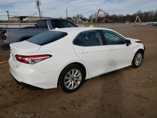 Photo 2 VIN: 4T1L11BK4LU001840 - TOYOTA CAMRY LE 