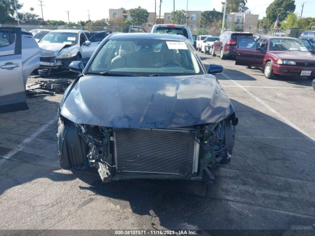 Photo 5 VIN: 4T1L31AK2LU523619 - TOYOTA CAMRY 