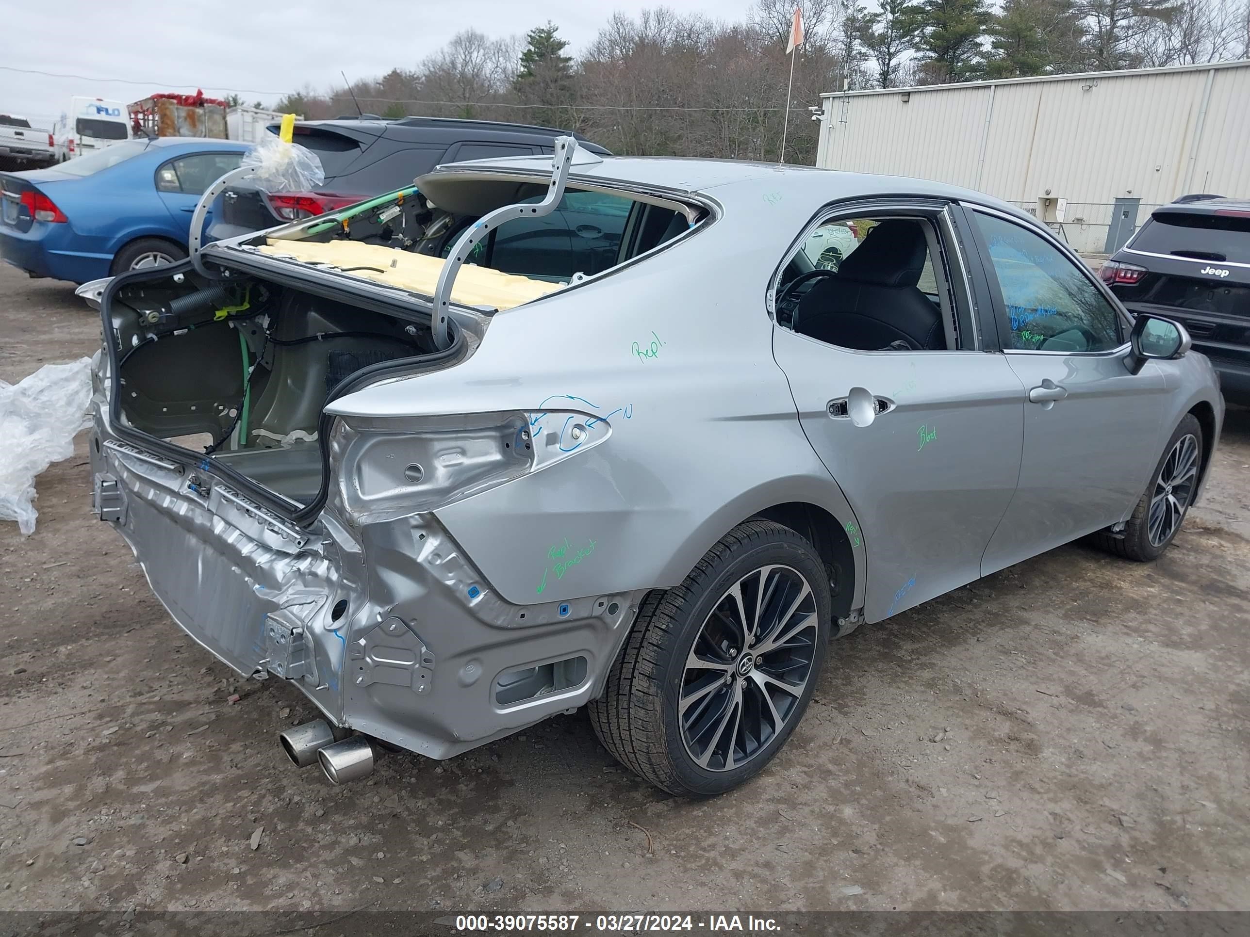 Photo 3 VIN: 4T1M11AK0LU900328 - TOYOTA CAMRY 