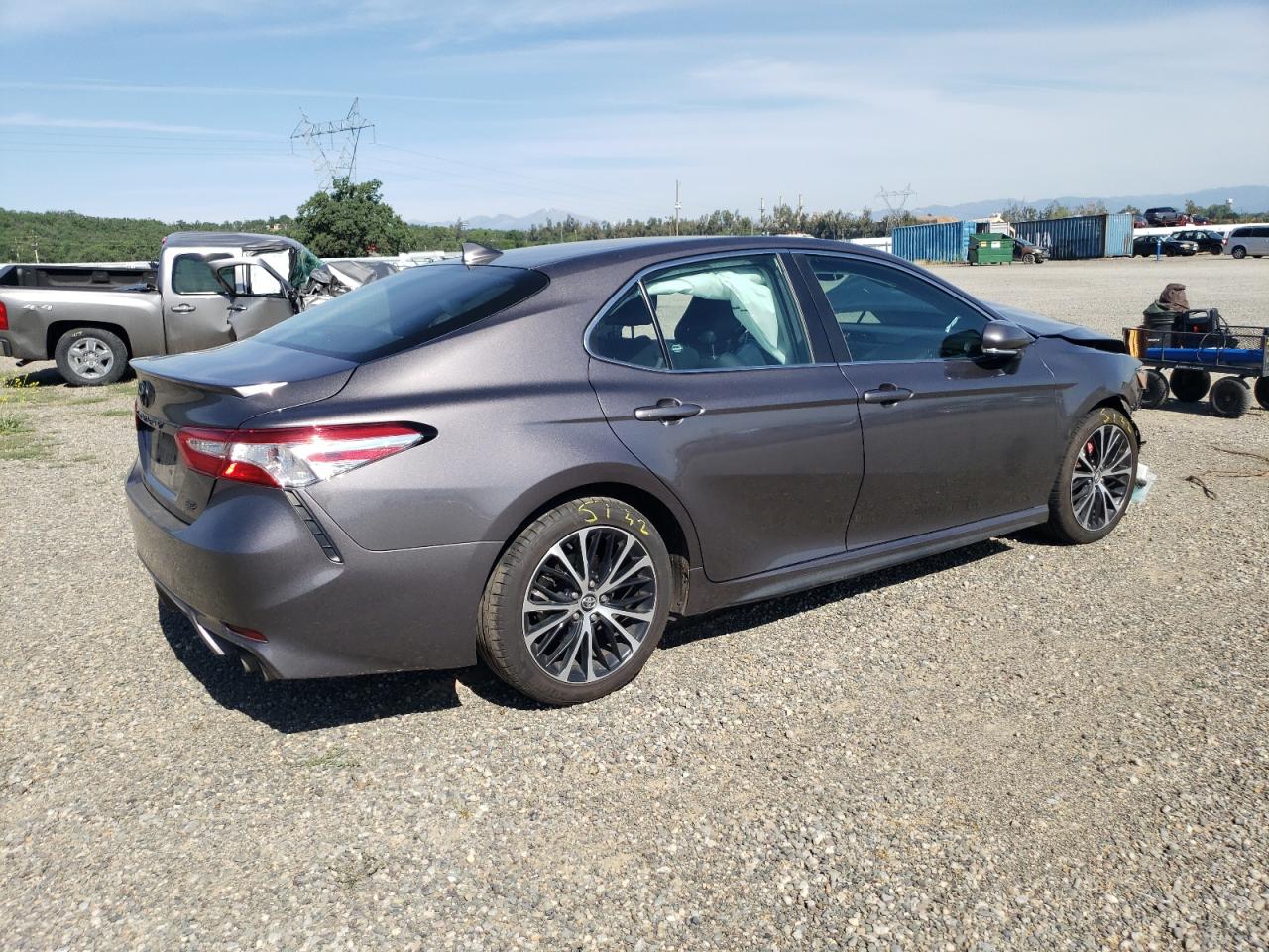 Photo 2 VIN: 4T1M11AKXLU350670 - TOYOTA CAMRY 