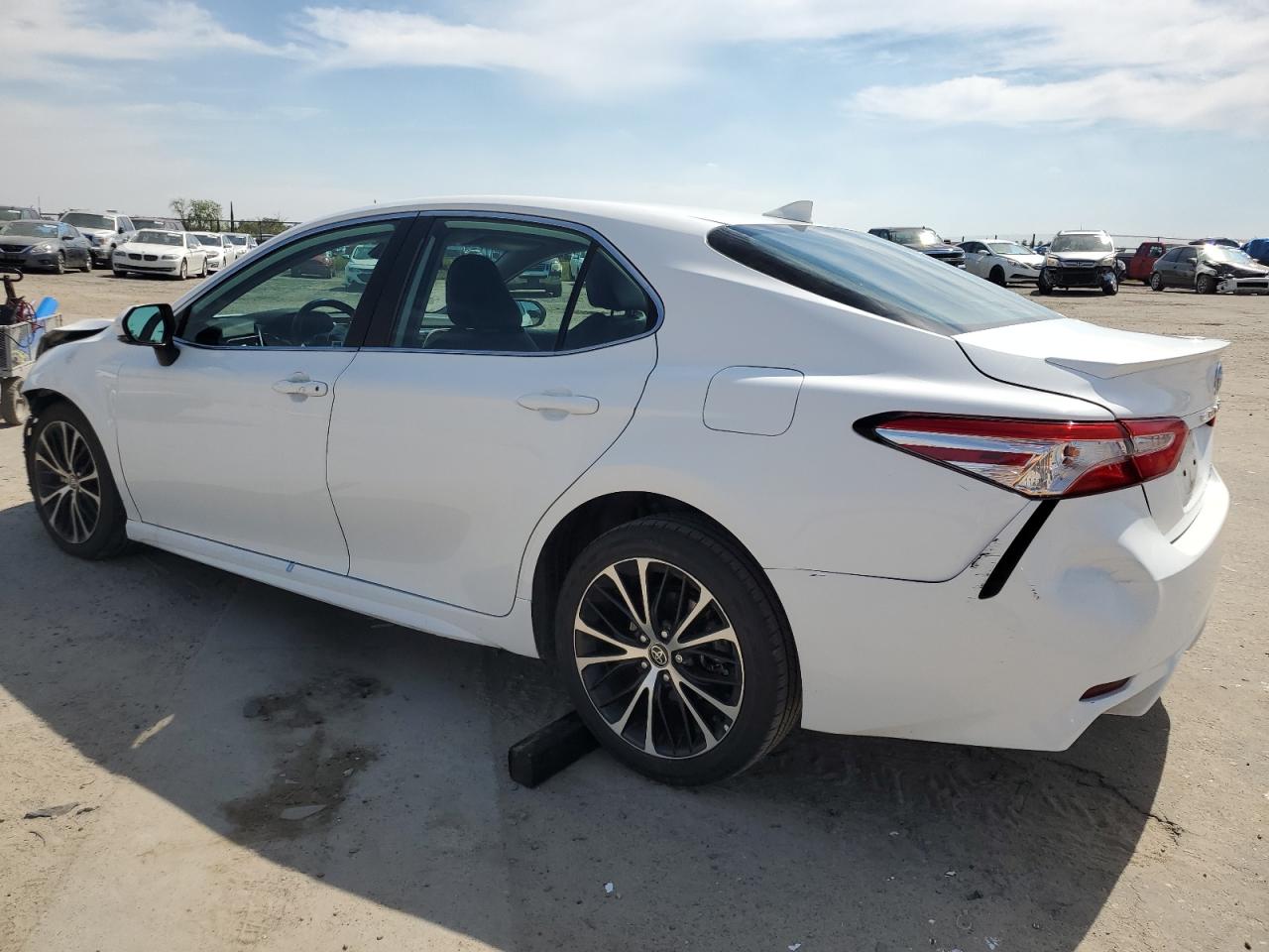 Photo 1 VIN: 4T1M11BK3LU004734 - TOYOTA CAMRY 