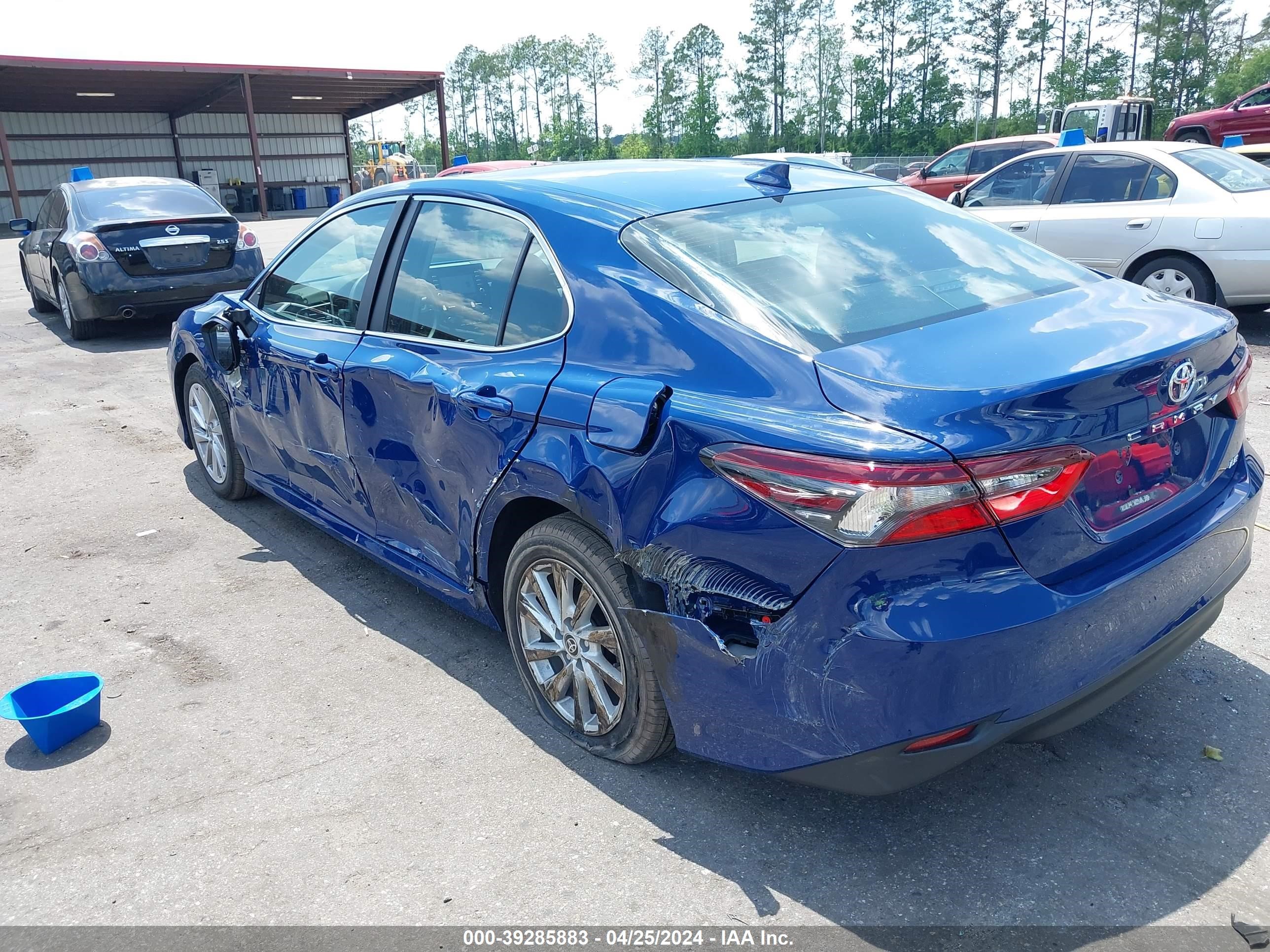 Photo 2 VIN: 4T1R11AK0RU252245 - TOYOTA CAMRY 