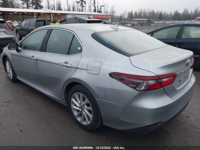 Photo 2 VIN: 4T1R11AK1NU073626 - TOYOTA CAMRY 