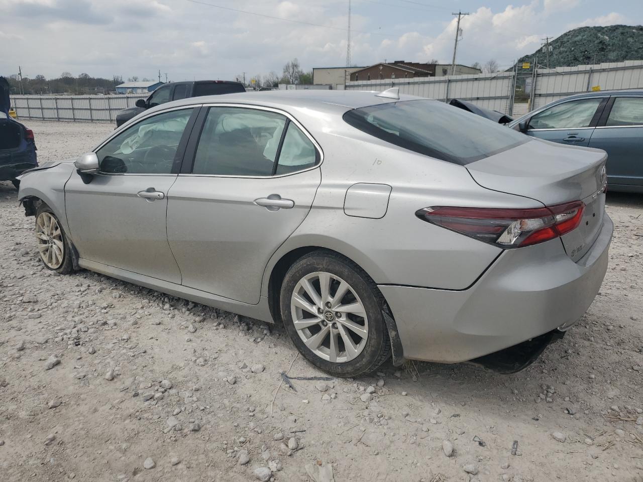 Photo 1 VIN: 4T1R11AK1PU148828 - TOYOTA CAMRY 