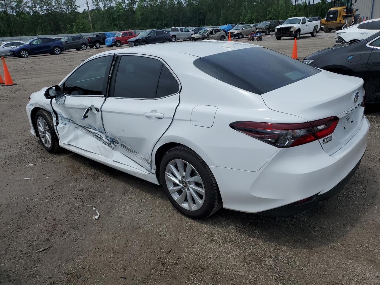 Photo 1 VIN: 4T1R11AK1RU886616 - TOYOTA CAMRY 