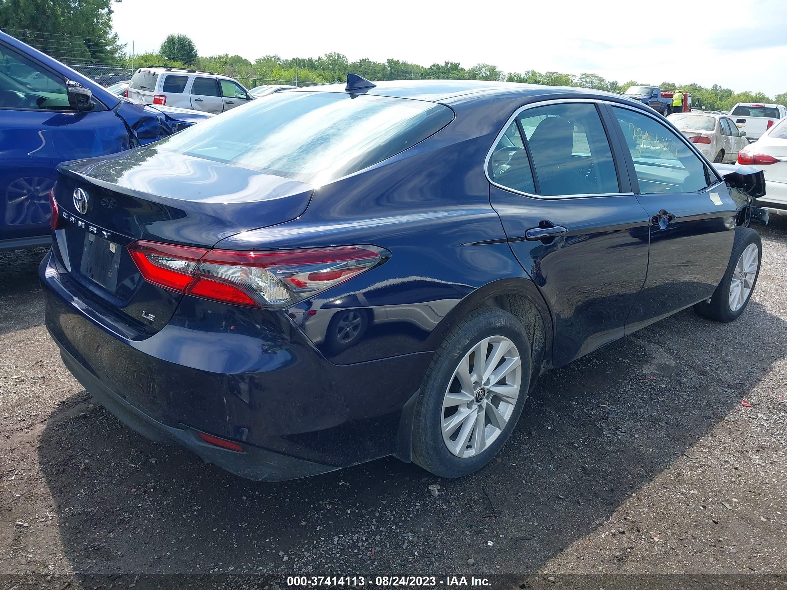 Photo 3 VIN: 4T1R11AK2MU533018 - TOYOTA CAMRY 