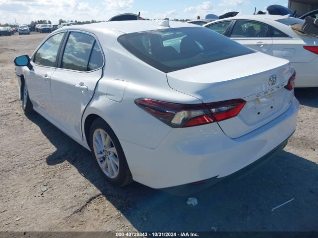 Photo 2 VIN: 4T1R11AK3RU913752 - TOYOTA CAMRY 