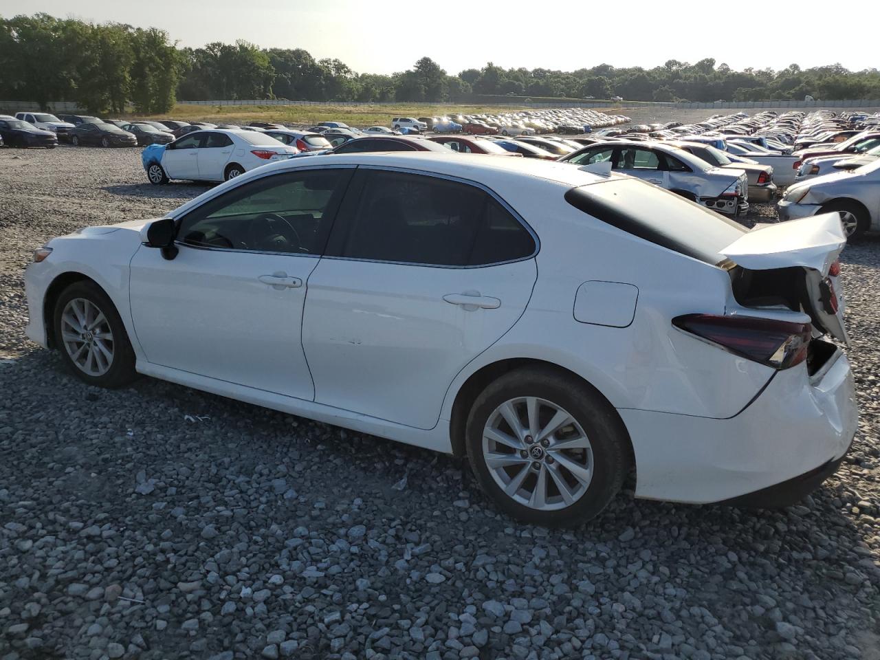 Photo 1 VIN: 4T1R11AK5PU087421 - TOYOTA CAMRY 