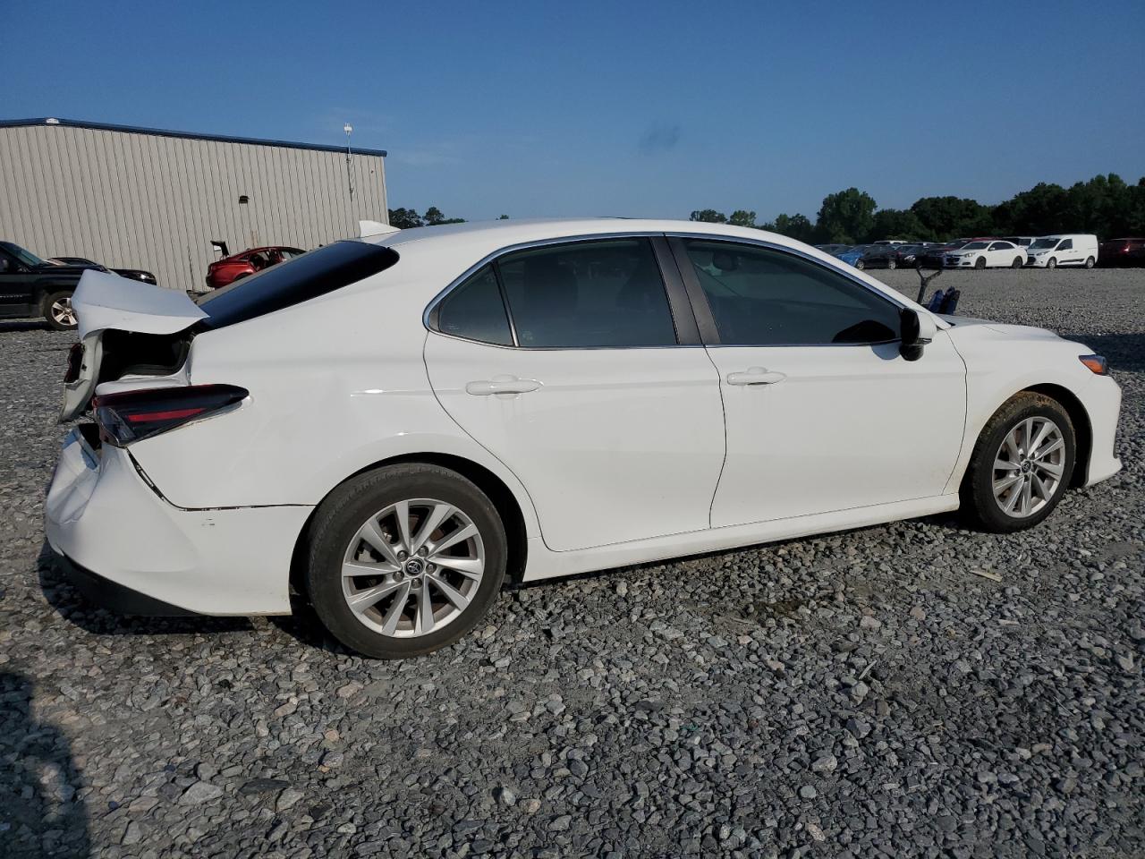 Photo 2 VIN: 4T1R11AK5PU087421 - TOYOTA CAMRY 