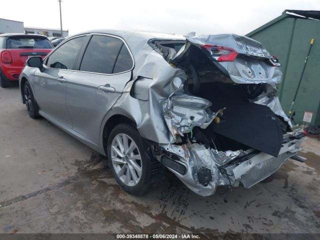 Photo 2 VIN: 4T1R11AK6NU631521 - TOYOTA CAMRY 