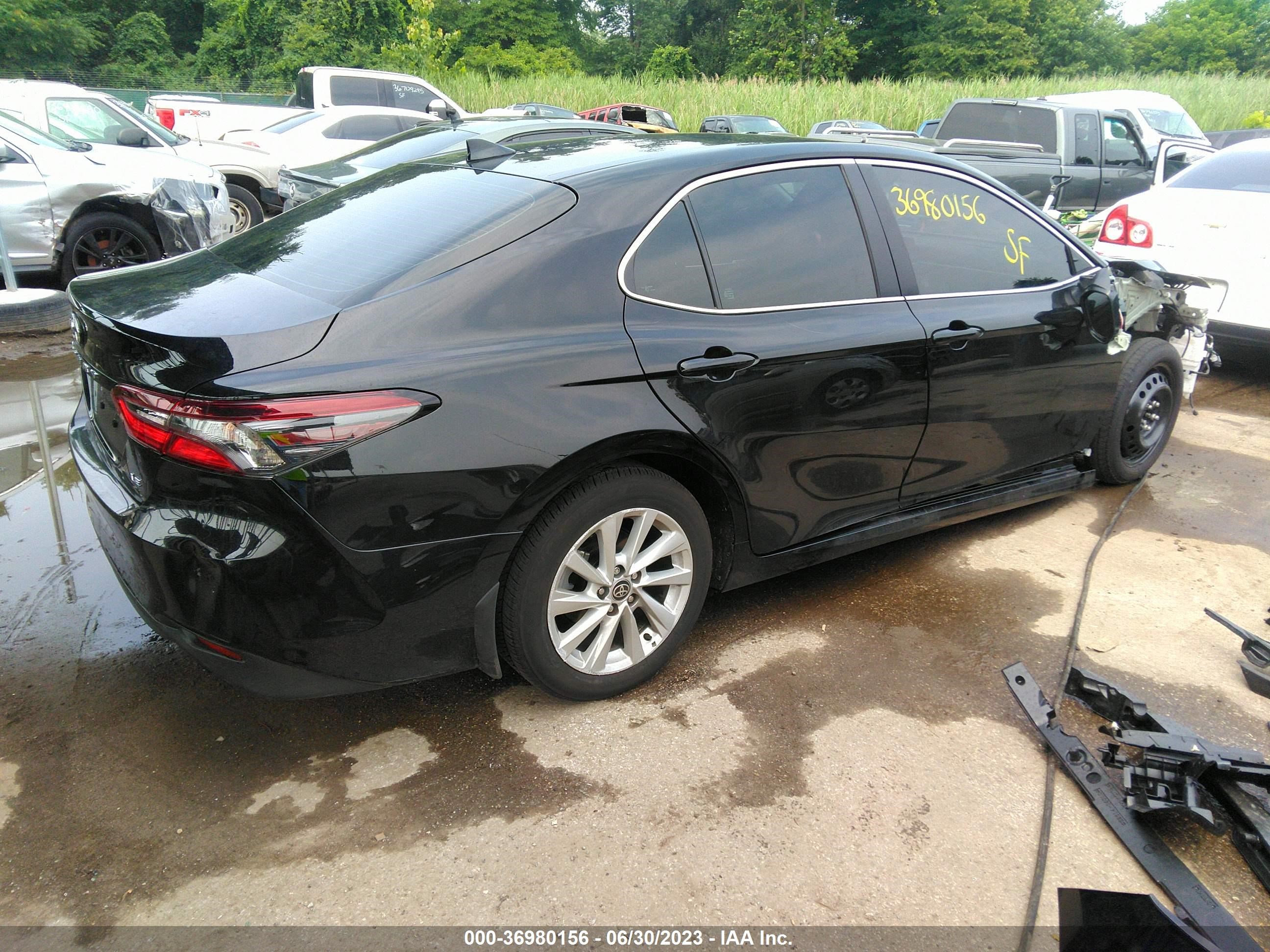 Photo 3 VIN: 4T1R11AK6PU796939 - TOYOTA CAMRY 