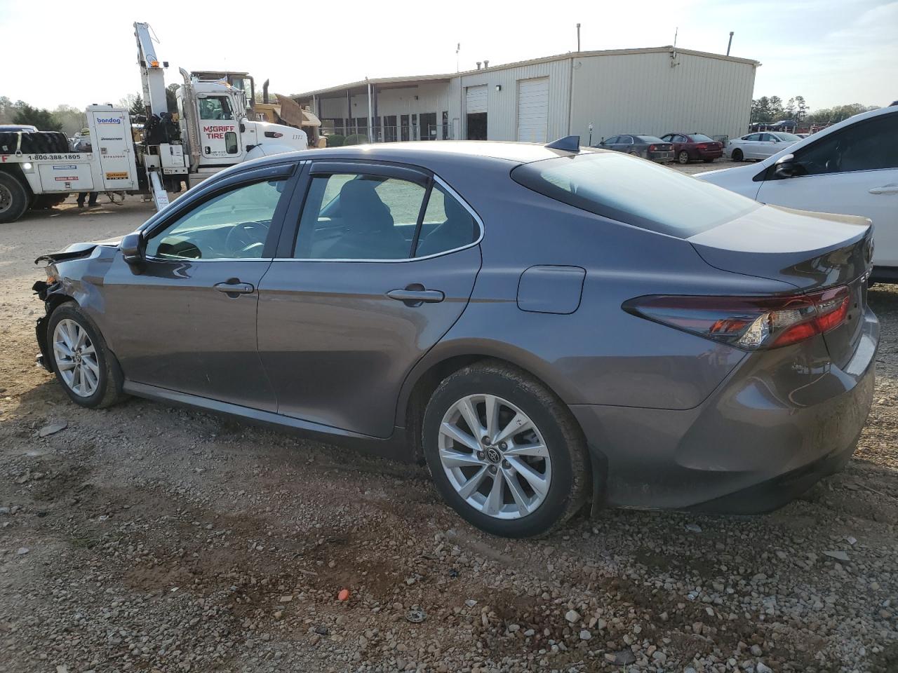 Photo 1 VIN: 4T1R11AK6PU833133 - TOYOTA CAMRY 