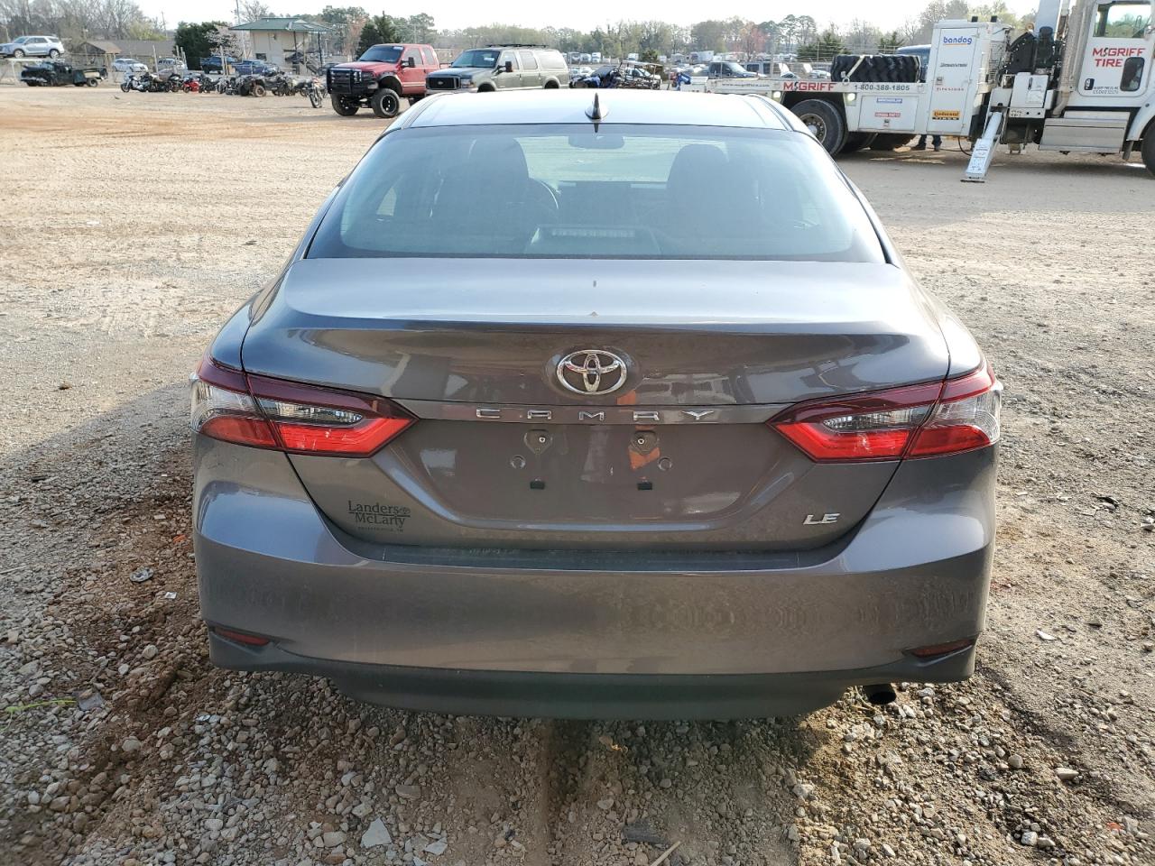 Photo 5 VIN: 4T1R11AK6PU833133 - TOYOTA CAMRY 