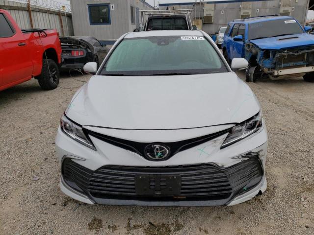 Photo 4 VIN: 4T1R11AK7NU051890 - TOYOTA CAMRY 