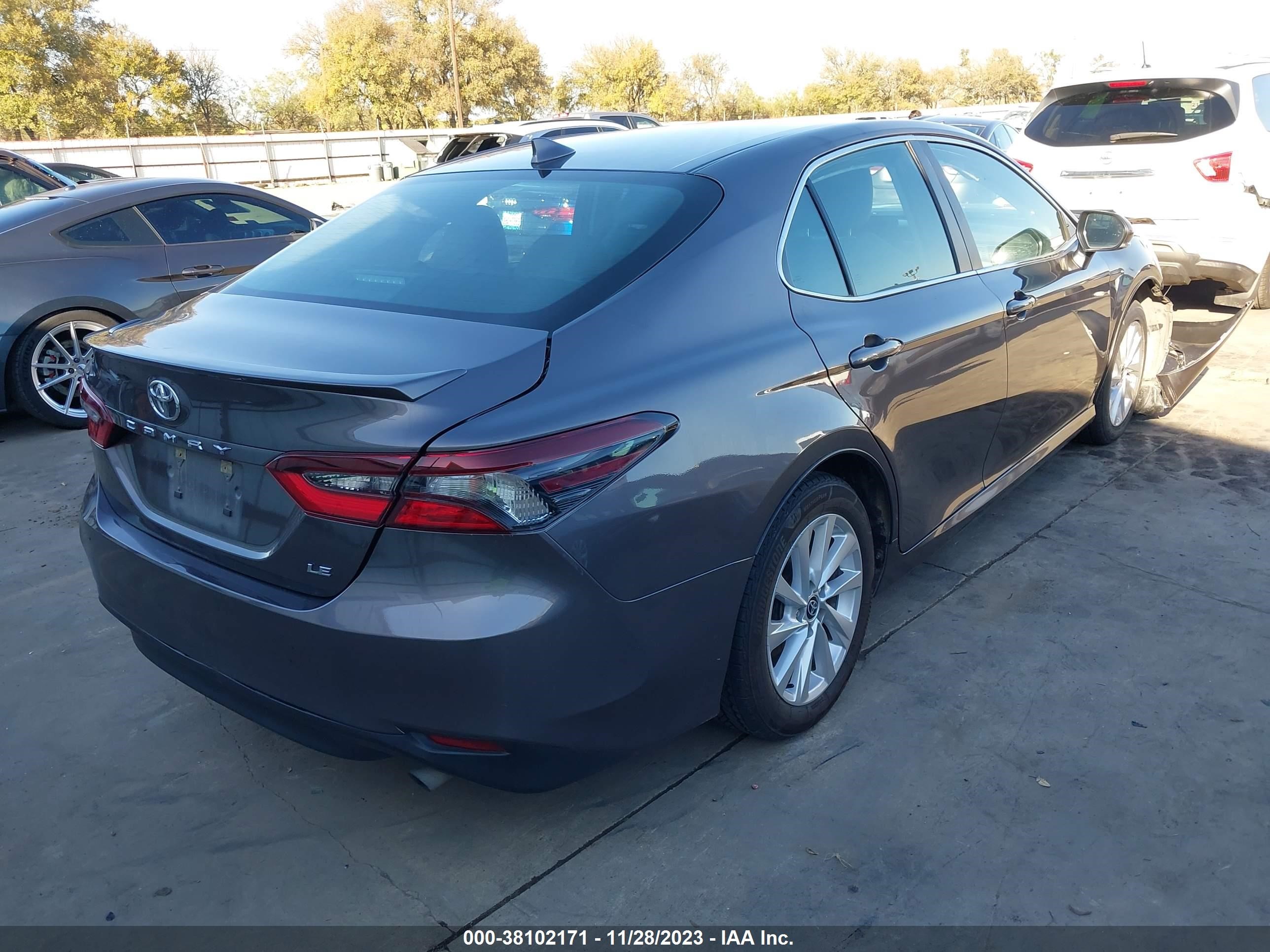 Photo 3 VIN: 4T1R11AK7PU739195 - TOYOTA CAMRY 