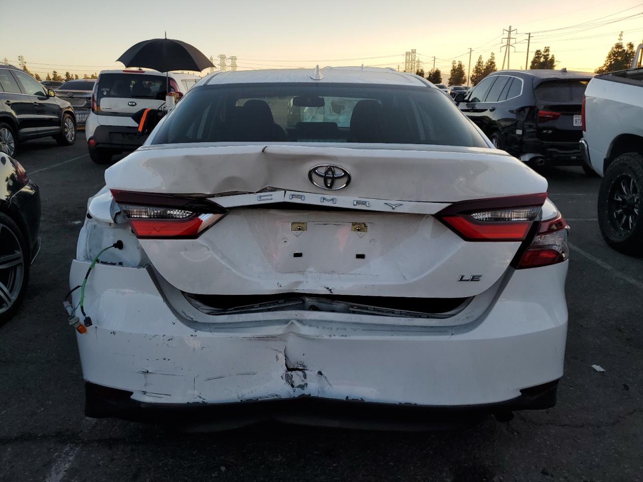 Photo 5 VIN: 4T1R11AK8NU679280 - TOYOTA CAMRY 