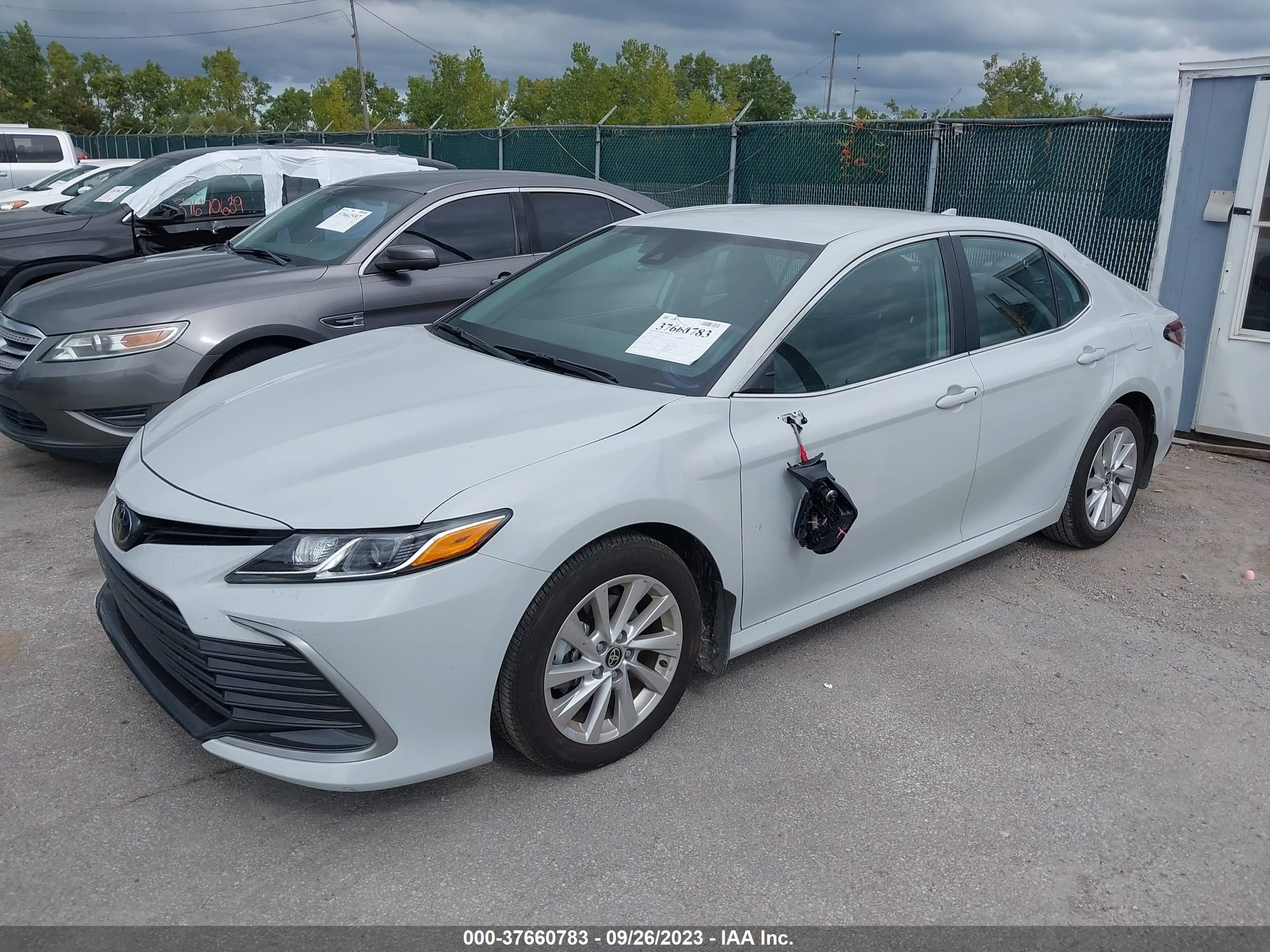 Photo 1 VIN: 4T1R11AK8PU167943 - TOYOTA CAMRY 