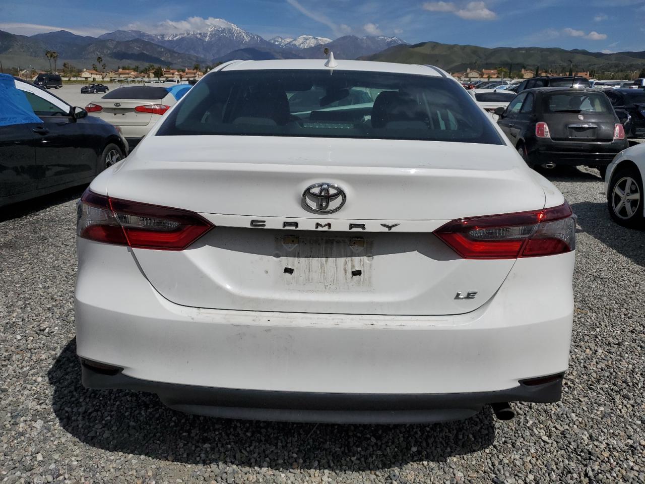 Photo 5 VIN: 4T1R11AKXNU706222 - TOYOTA CAMRY 