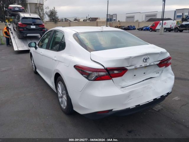 Photo 2 VIN: 4T1R11AKXPU102625 - TOYOTA CAMRY 