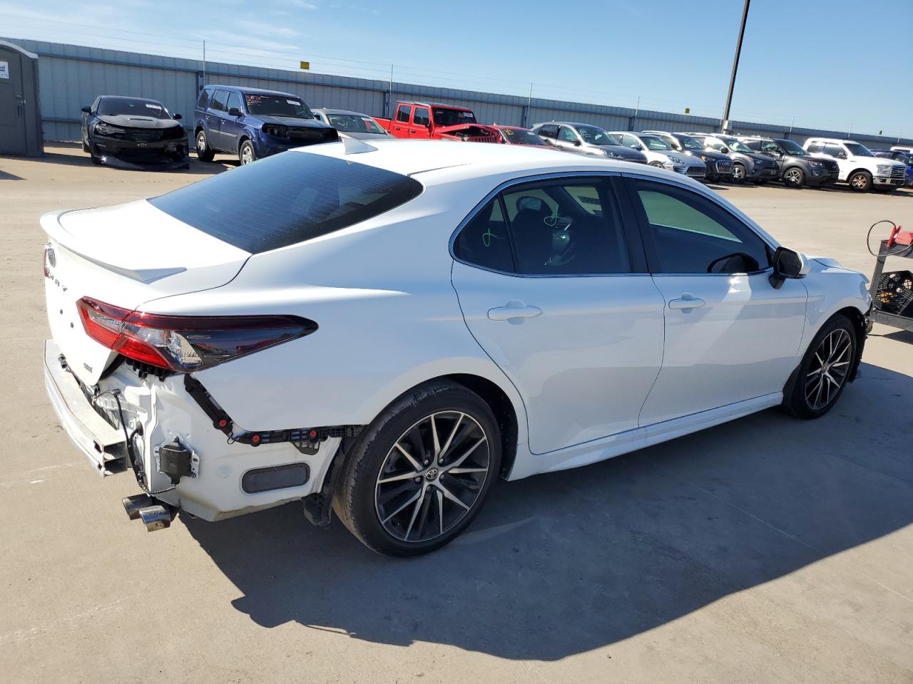 Photo 2 VIN: 4T1S11AK6PU132433 - TOYOTA CAMRY 