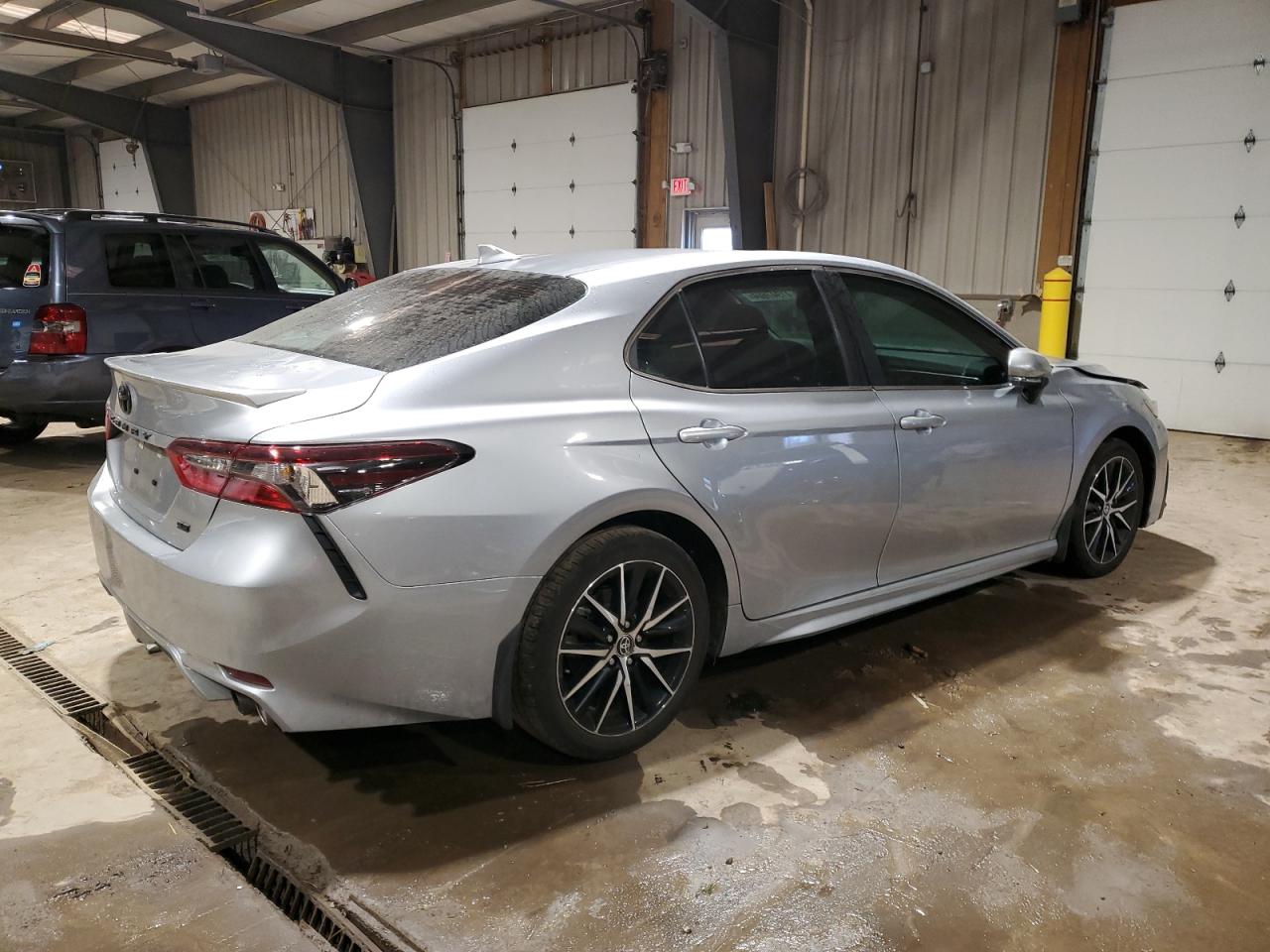 Photo 2 VIN: 4T1S11AKXPU834884 - TOYOTA CAMRY 