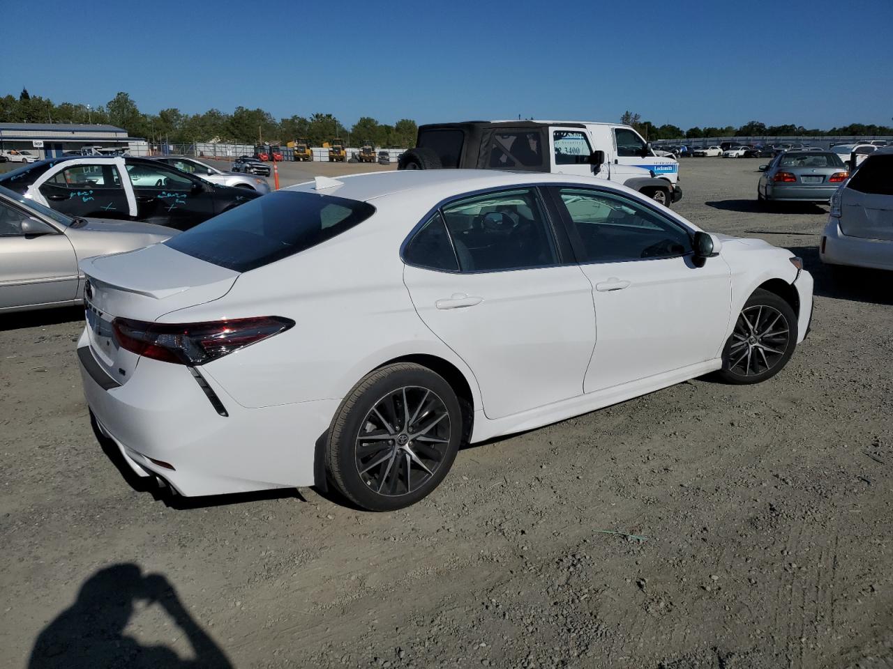 Photo 2 VIN: 4T1S11AKXRU852871 - TOYOTA CAMRY 