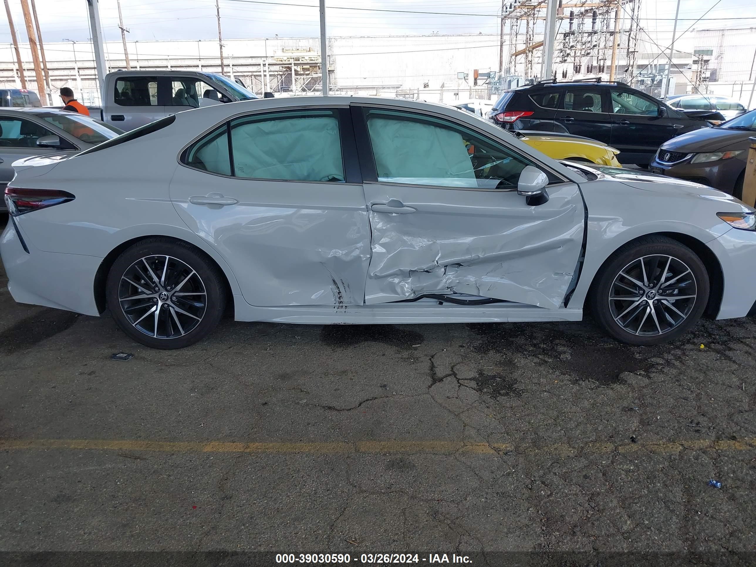 Photo 12 VIN: 4T1S31AK2PU053979 - TOYOTA CAMRY 