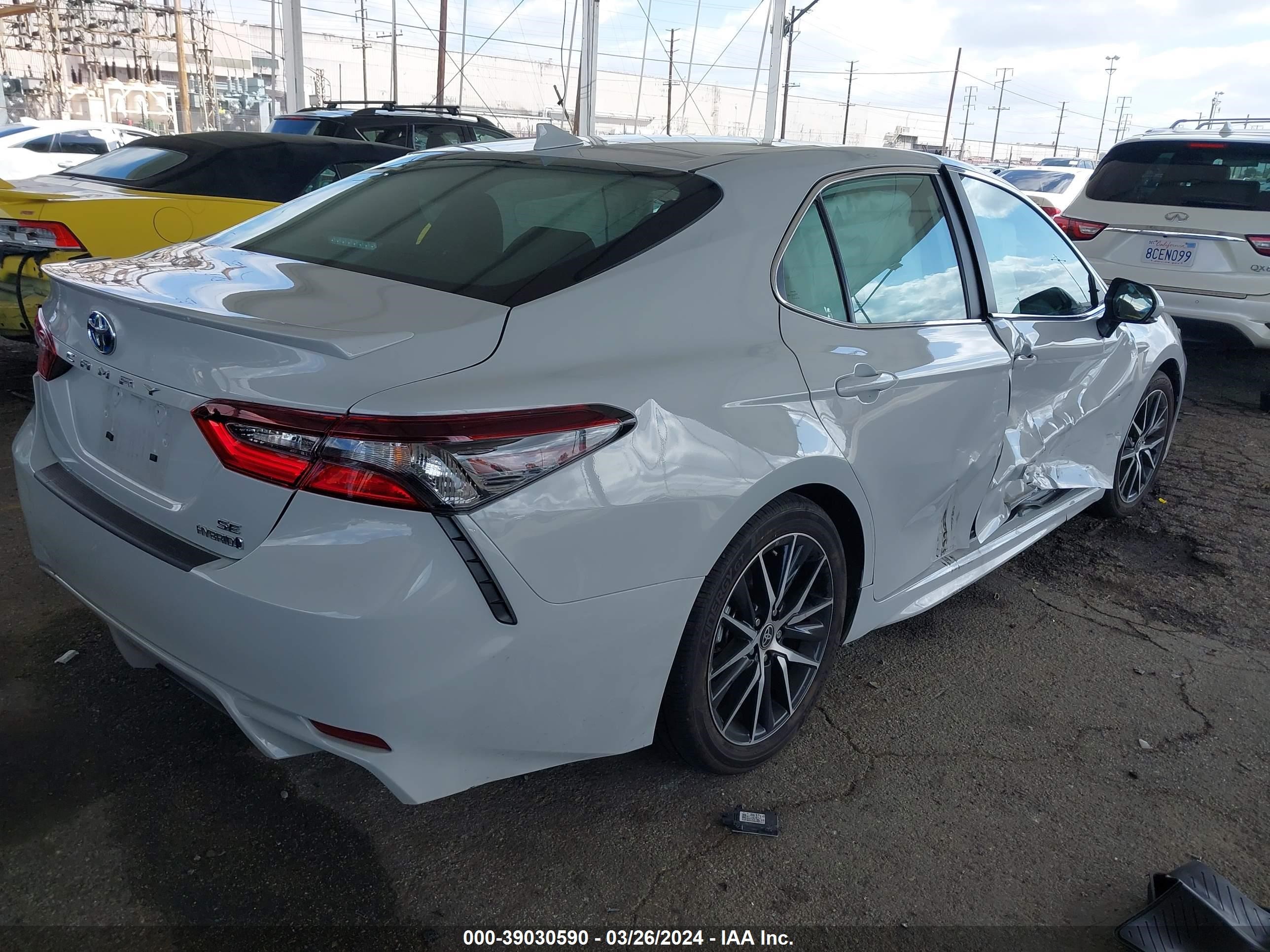 Photo 3 VIN: 4T1S31AK2PU053979 - TOYOTA CAMRY 