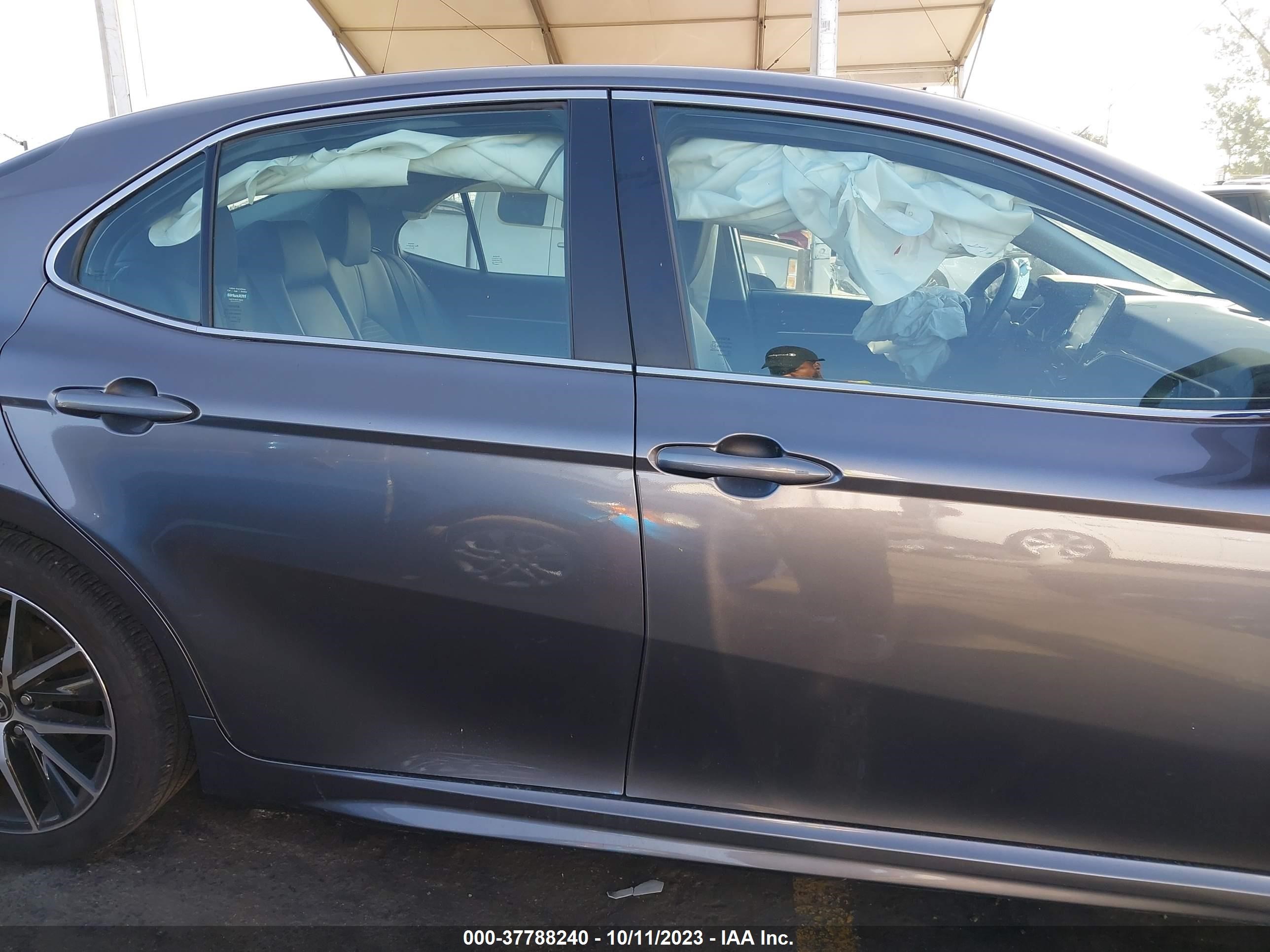 Photo 13 VIN: 4T1S31AK4PU051683 - TOYOTA CAMRY 