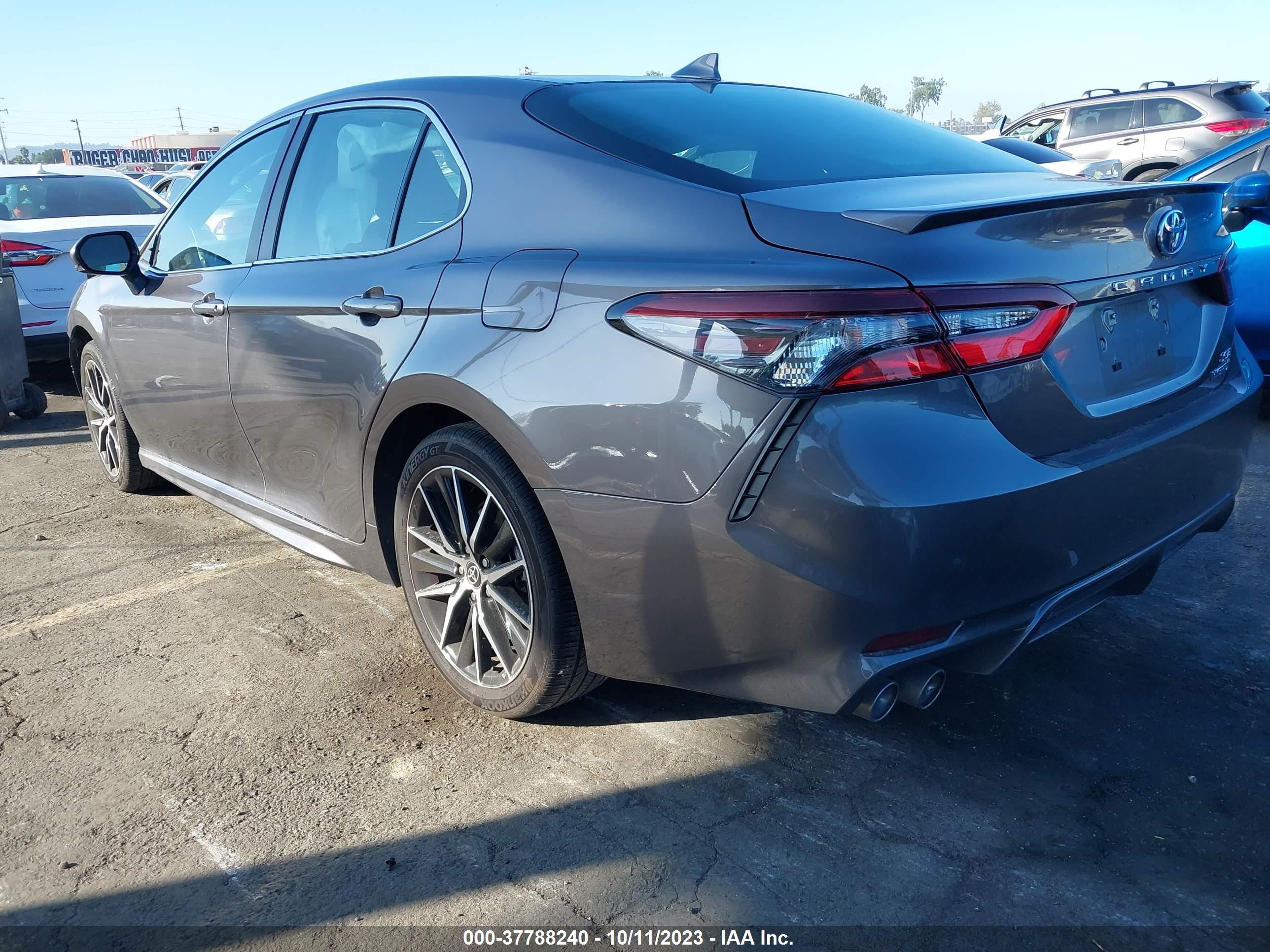 Photo 2 VIN: 4T1S31AK4PU051683 - TOYOTA CAMRY 