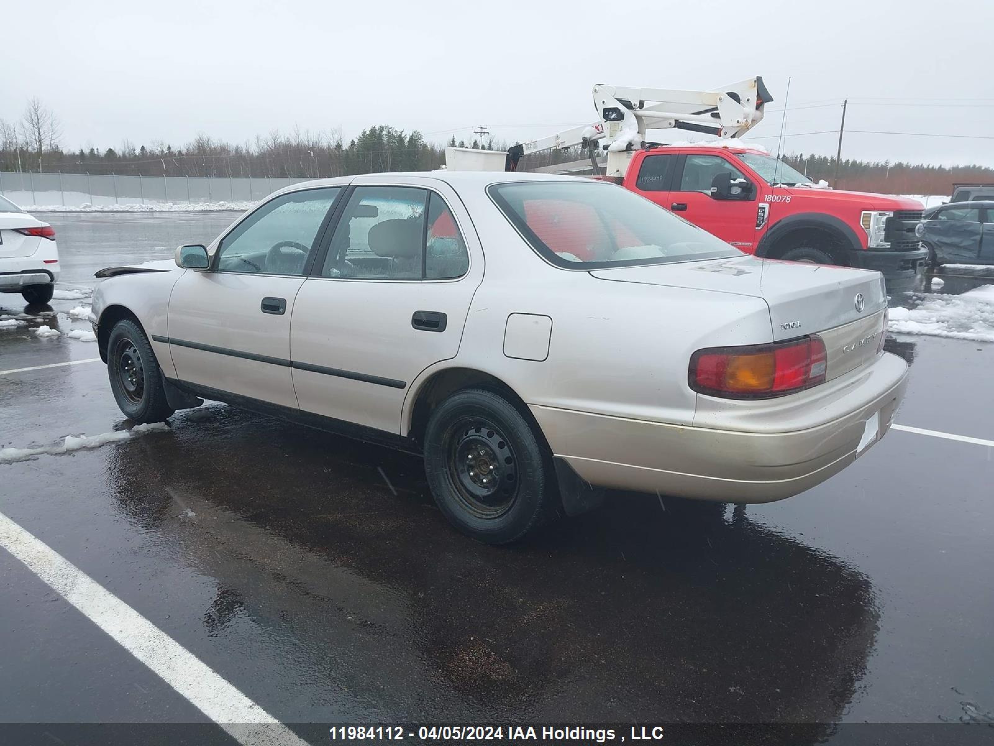 Photo 2 VIN: 4T1SK11E2SU601937 - TOYOTA CAMRY 