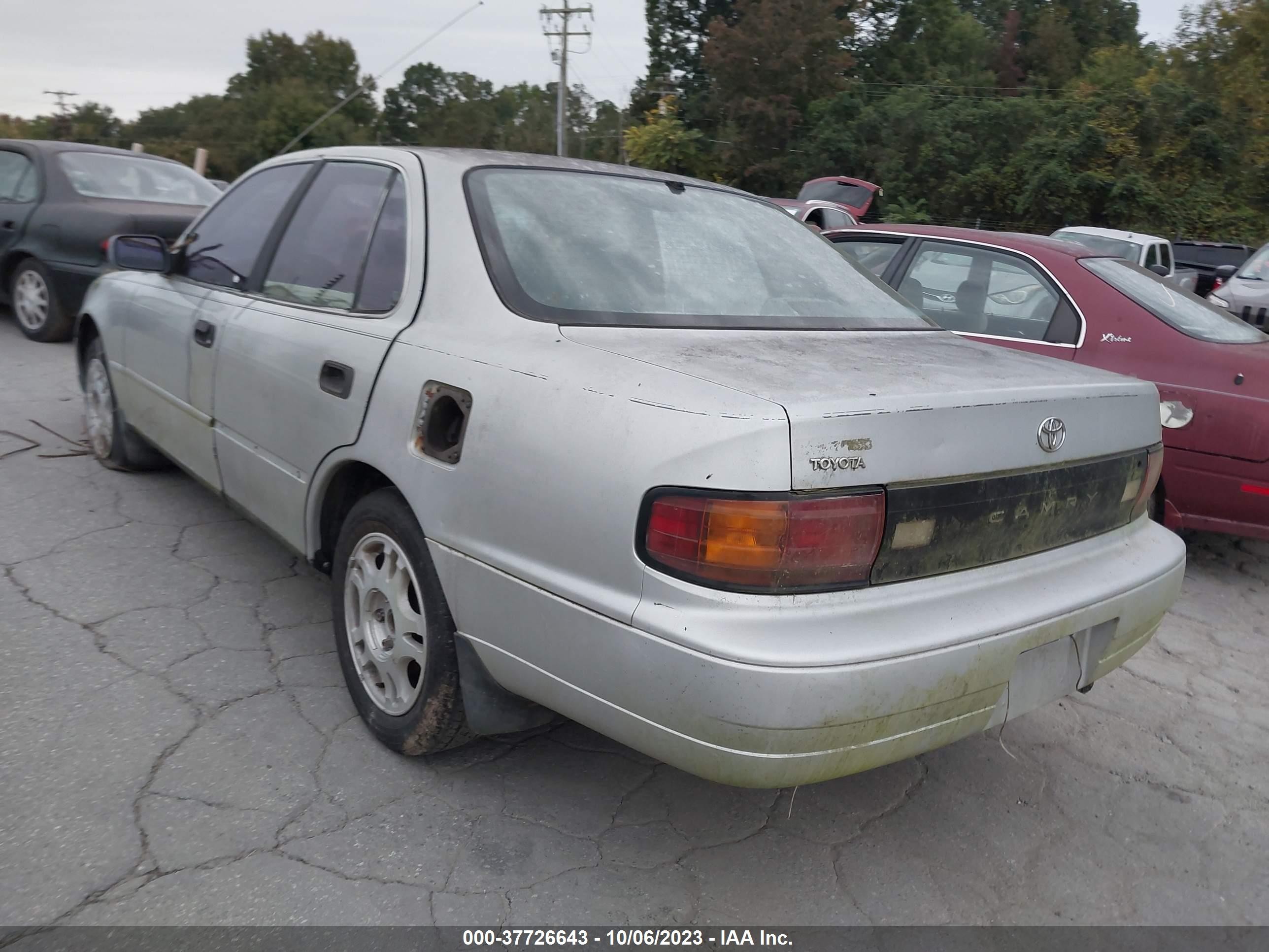 Photo 2 VIN: 4T1SK11E4PU315420 - TOYOTA CAMRY 