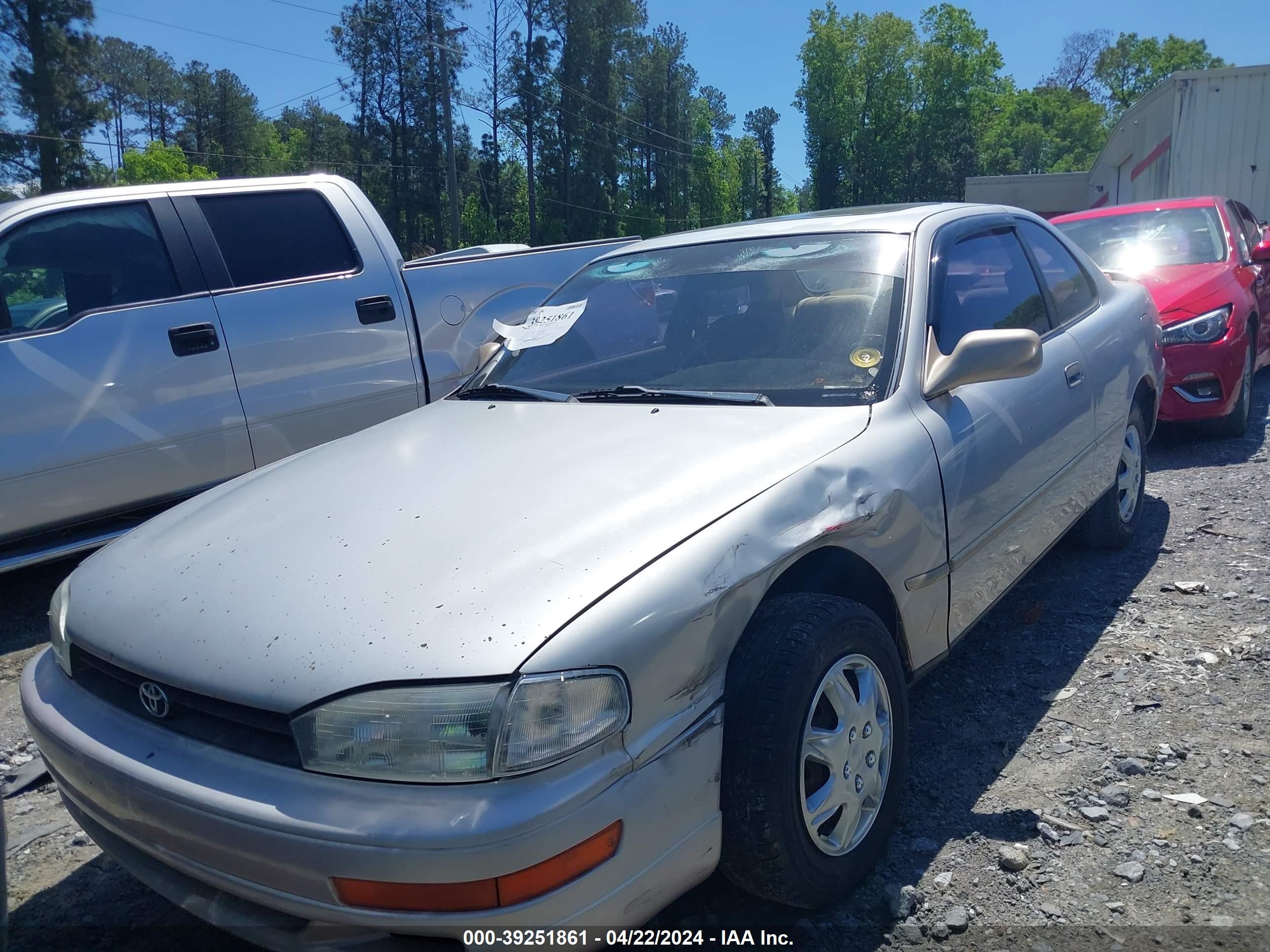 Photo 1 VIN: 4T1SK12C2RU410722 - TOYOTA CAMRY 