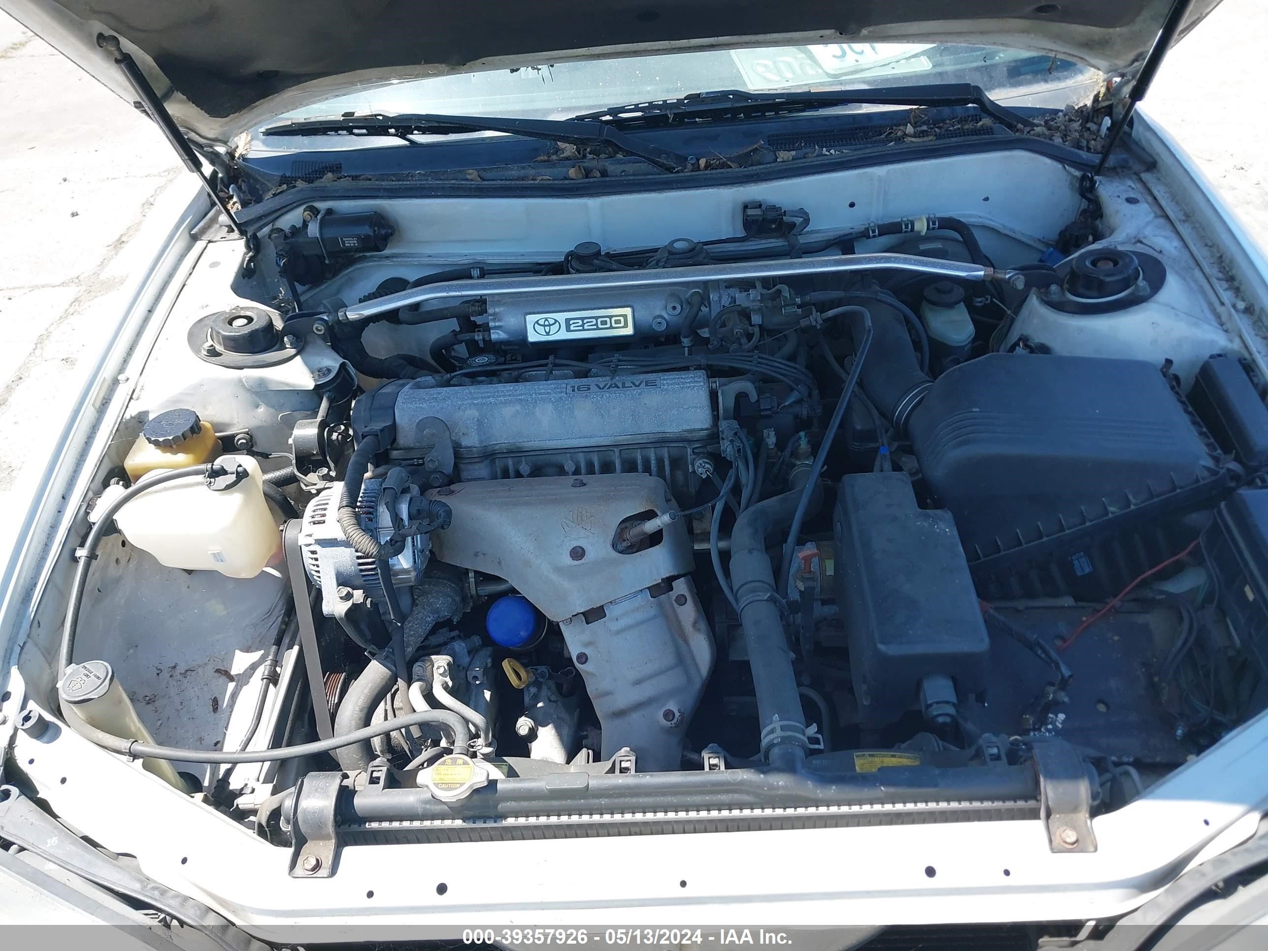 Photo 9 VIN: 4T1SK12E2SUS57927 - TOYOTA CAMRY 