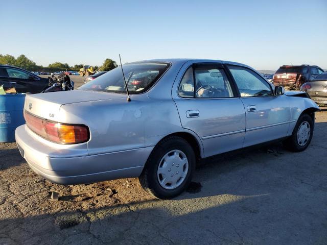 Photo 2 VIN: 4T1SK12E3RU853365 - TOYOTA CAMRY LE 