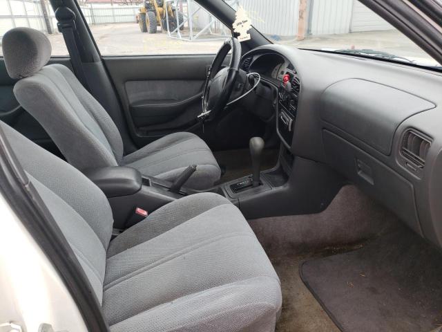 Photo 4 VIN: 4T1SK12E8SU869857 - TOYOTA CAMRY LE 