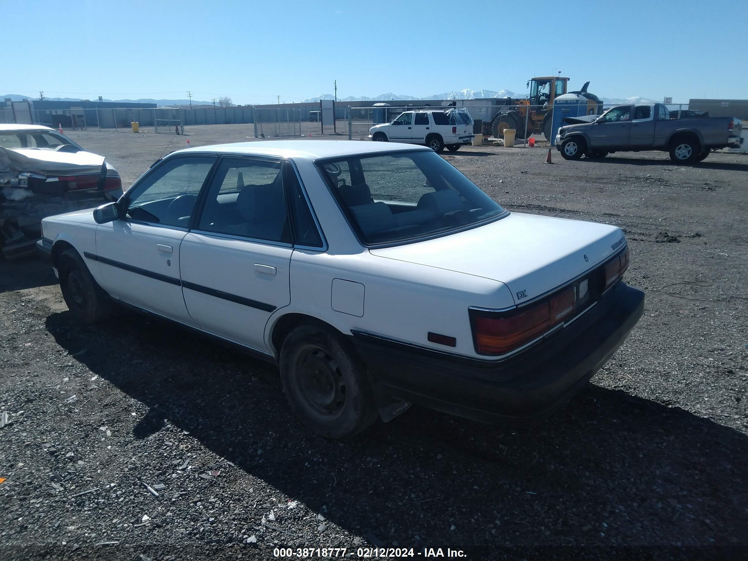 Photo 2 VIN: 4T1SV21E8LU279531 - TOYOTA CAMRY 