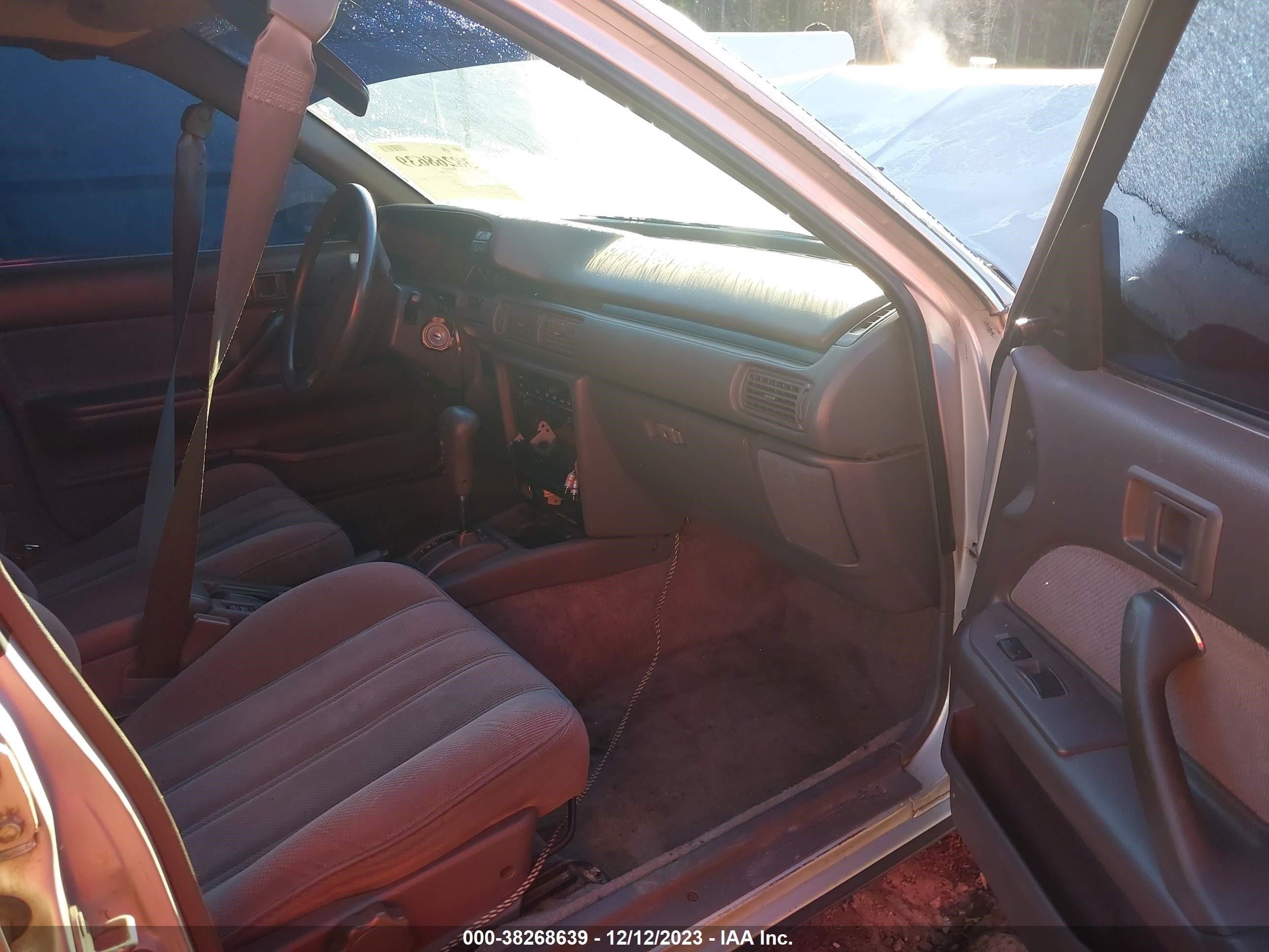 Photo 4 VIN: 4T1SV21EXMU354909 - TOYOTA CAMRY 