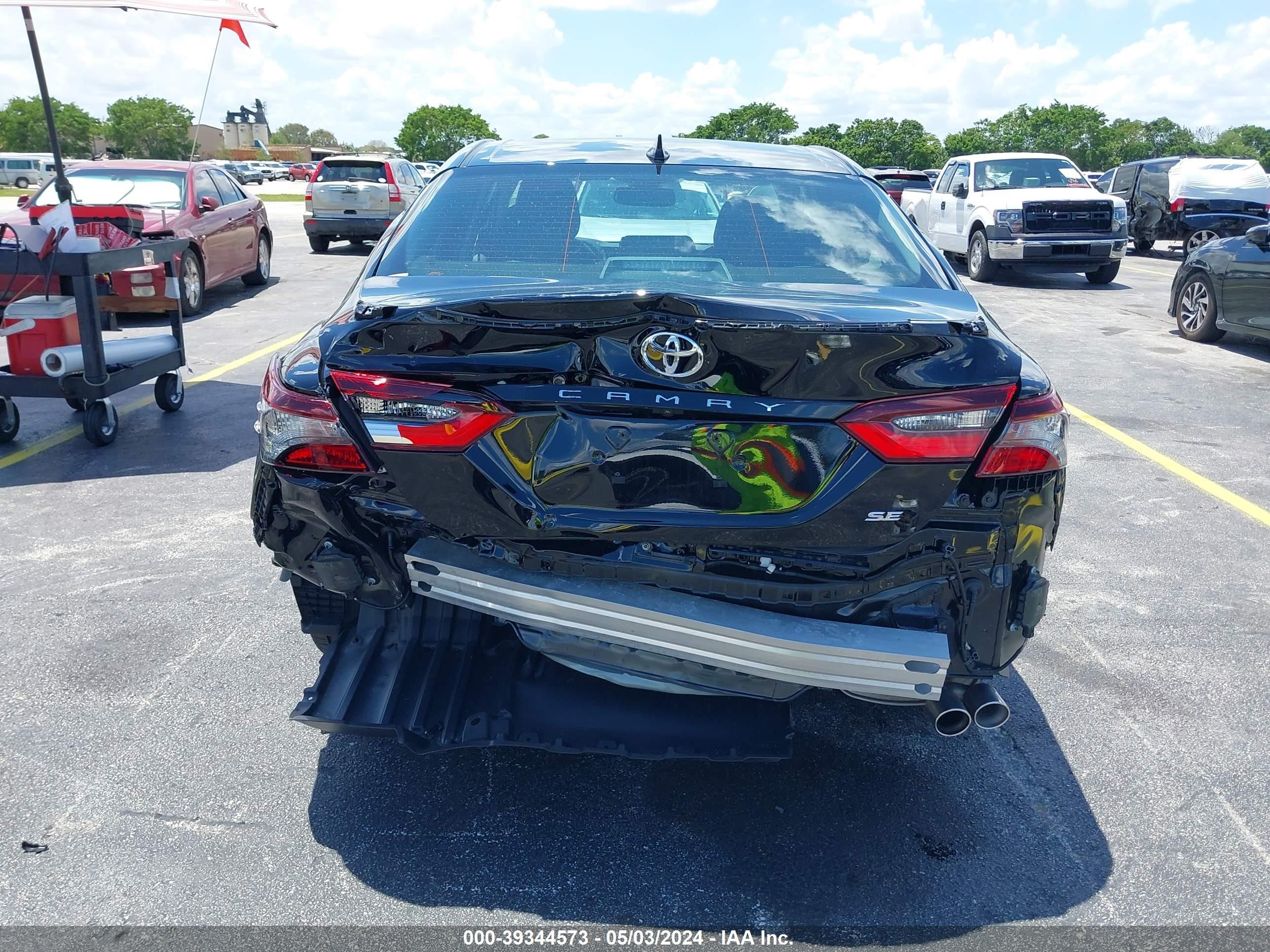 Photo 16 VIN: 4T1T11AK0RU843651 - TOYOTA CAMRY 