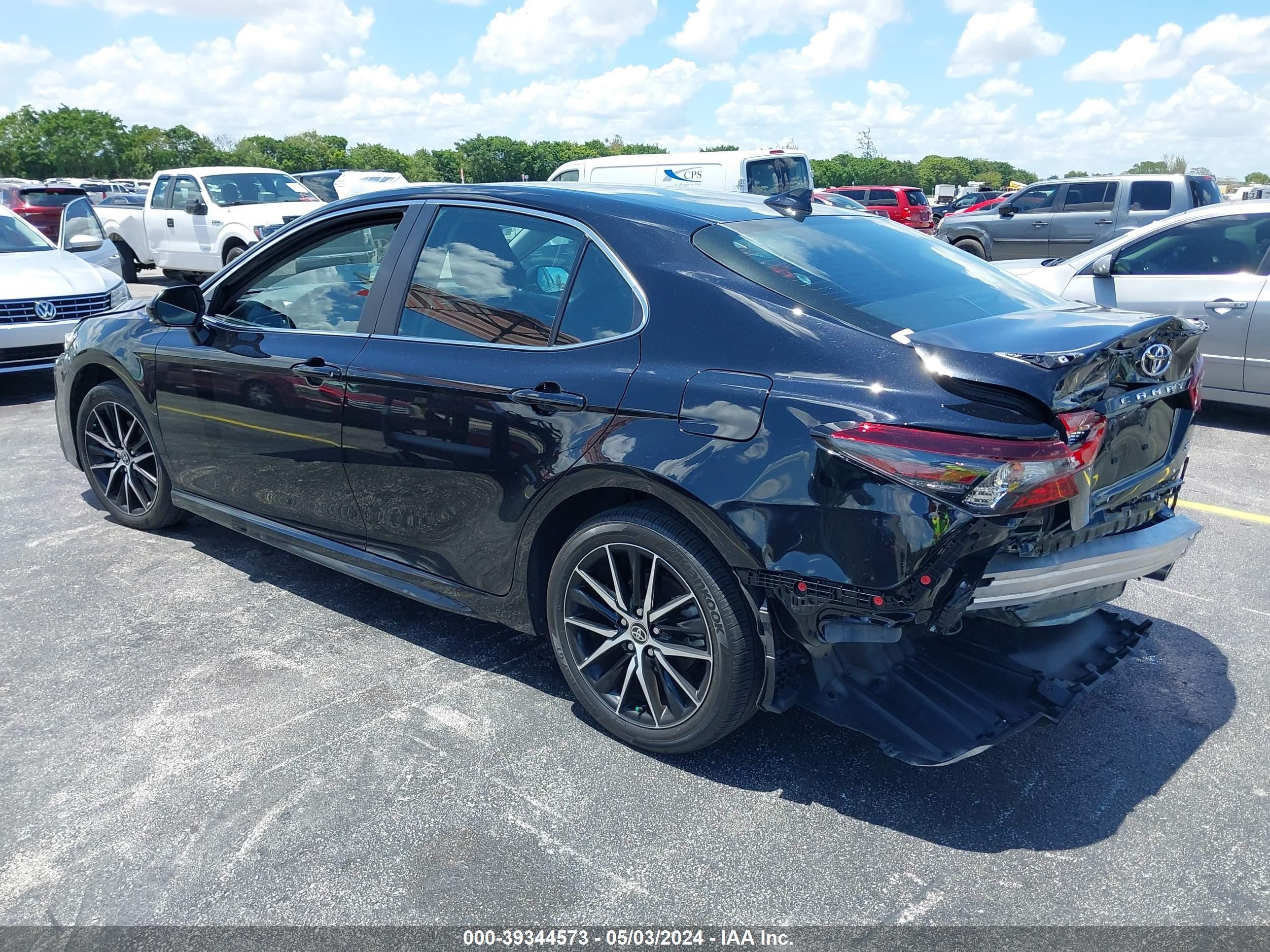 Photo 2 VIN: 4T1T11AK0RU843651 - TOYOTA CAMRY 