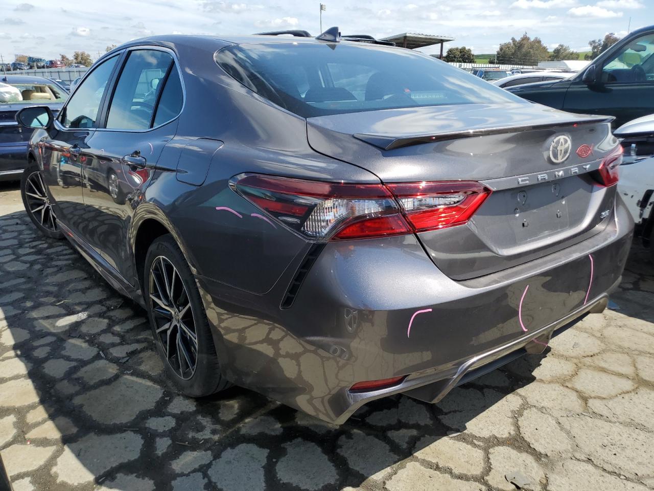 Photo 1 VIN: 4T1T11AK1NU692636 - TOYOTA CAMRY 