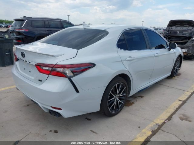 Photo 3 VIN: 4T1T11AK1RU209068 - TOYOTA CAMRY 