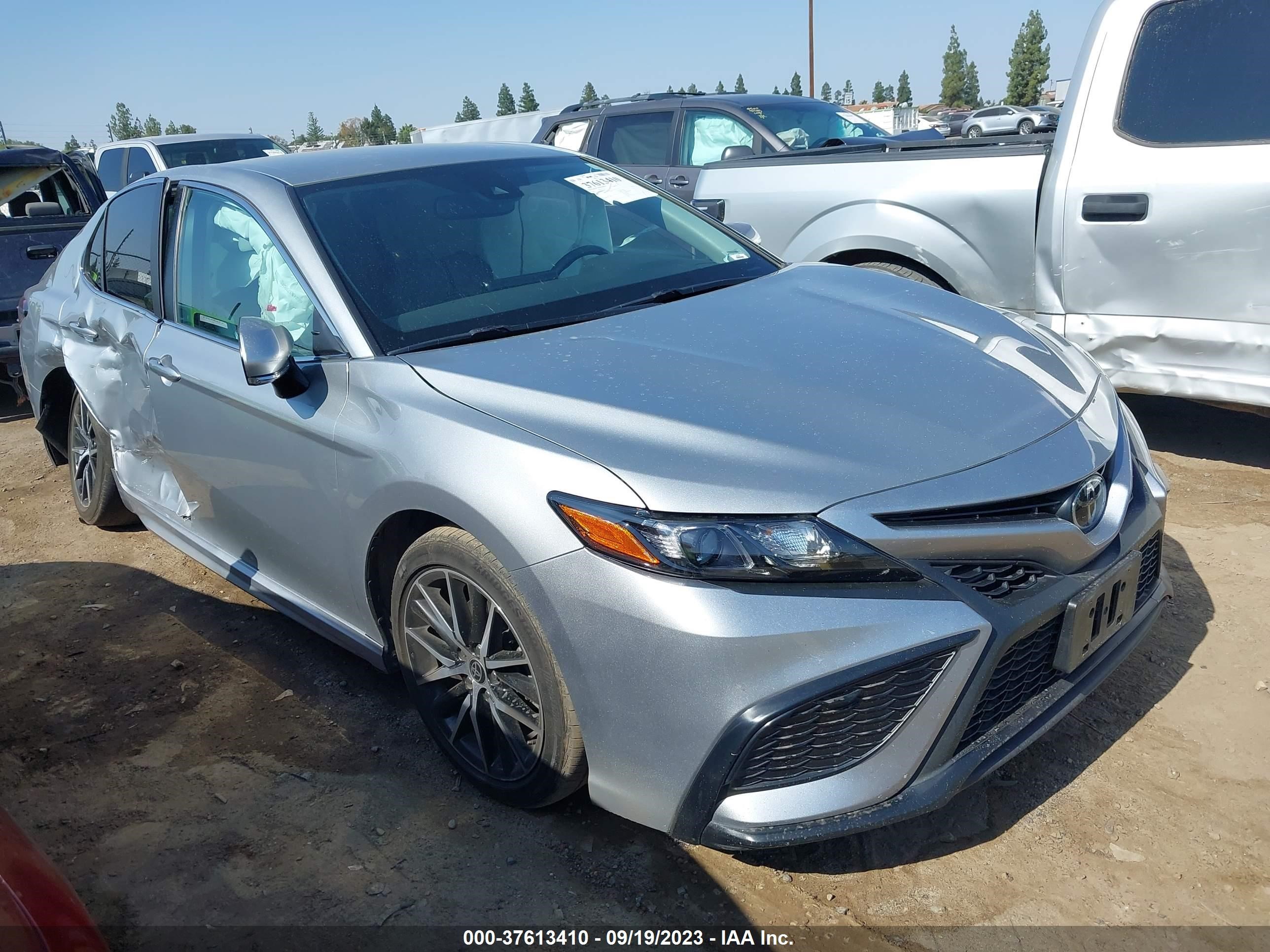 Photo 12 VIN: 4T1T11AK2MU498146 - TOYOTA CAMRY 