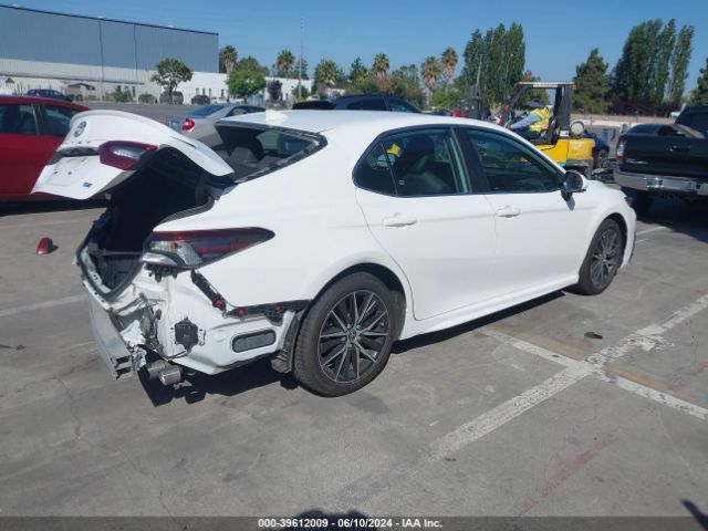 Photo 3 VIN: 4T1T11AK2MU512949 - TOYOTA CAMRY 