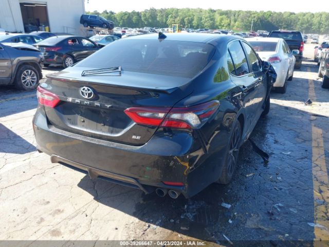 Photo 3 VIN: 4T1T11AK2NU683296 - TOYOTA CAMRY 